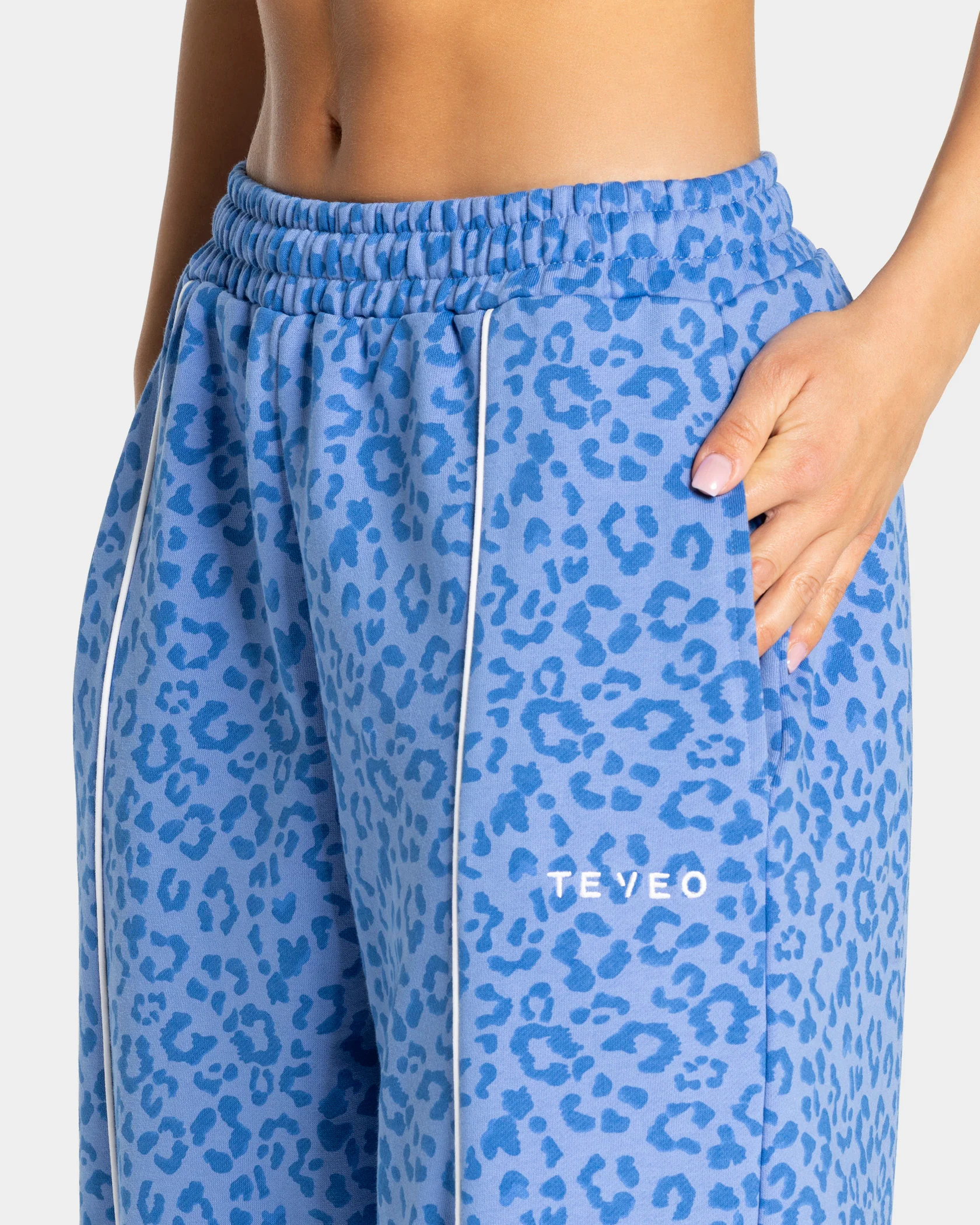 Contrastline Wide Leg Jogger "Leo Azure" - Image 4
