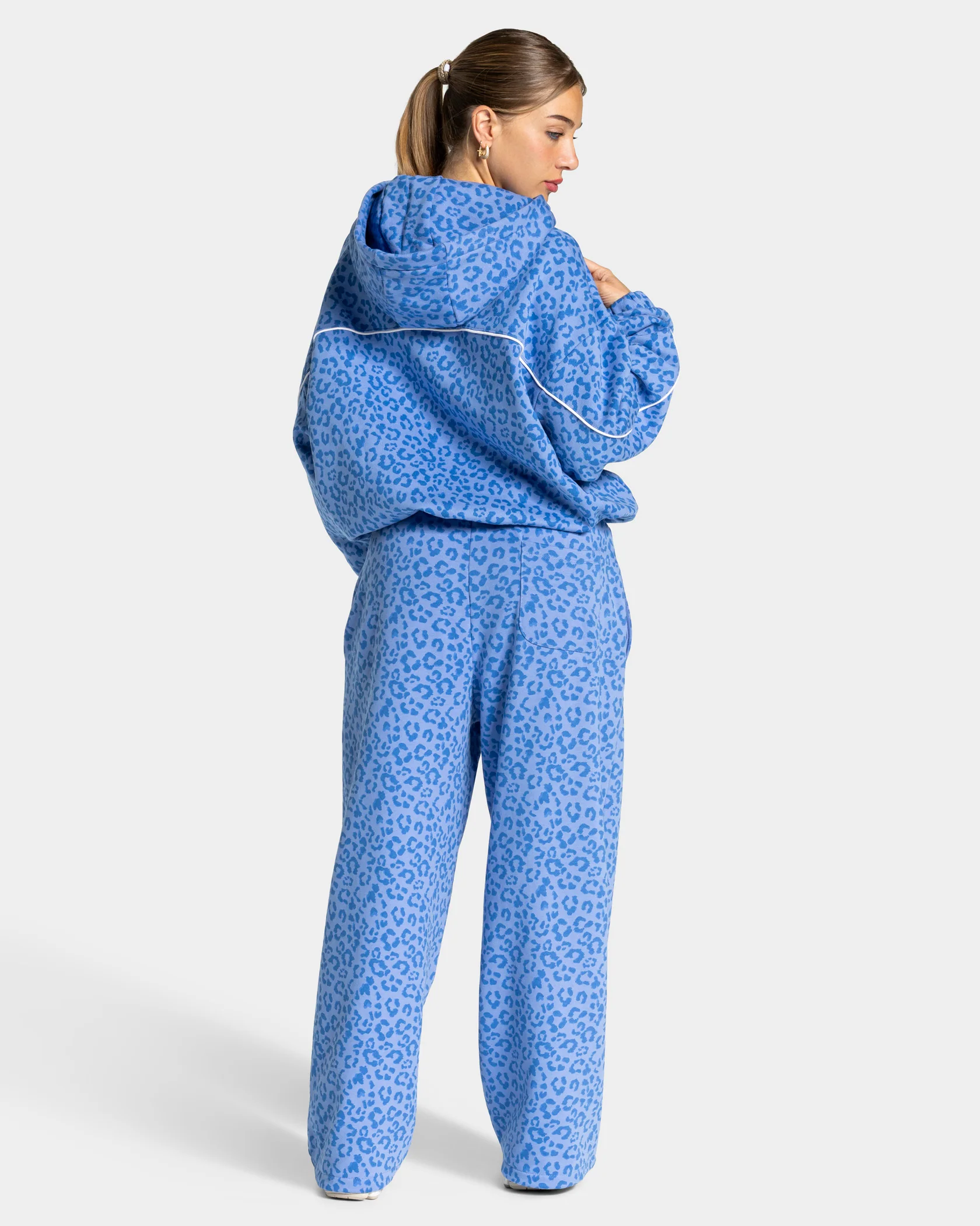 Contrastline Wide Leg Jogger "Leo Azure" - Image 5