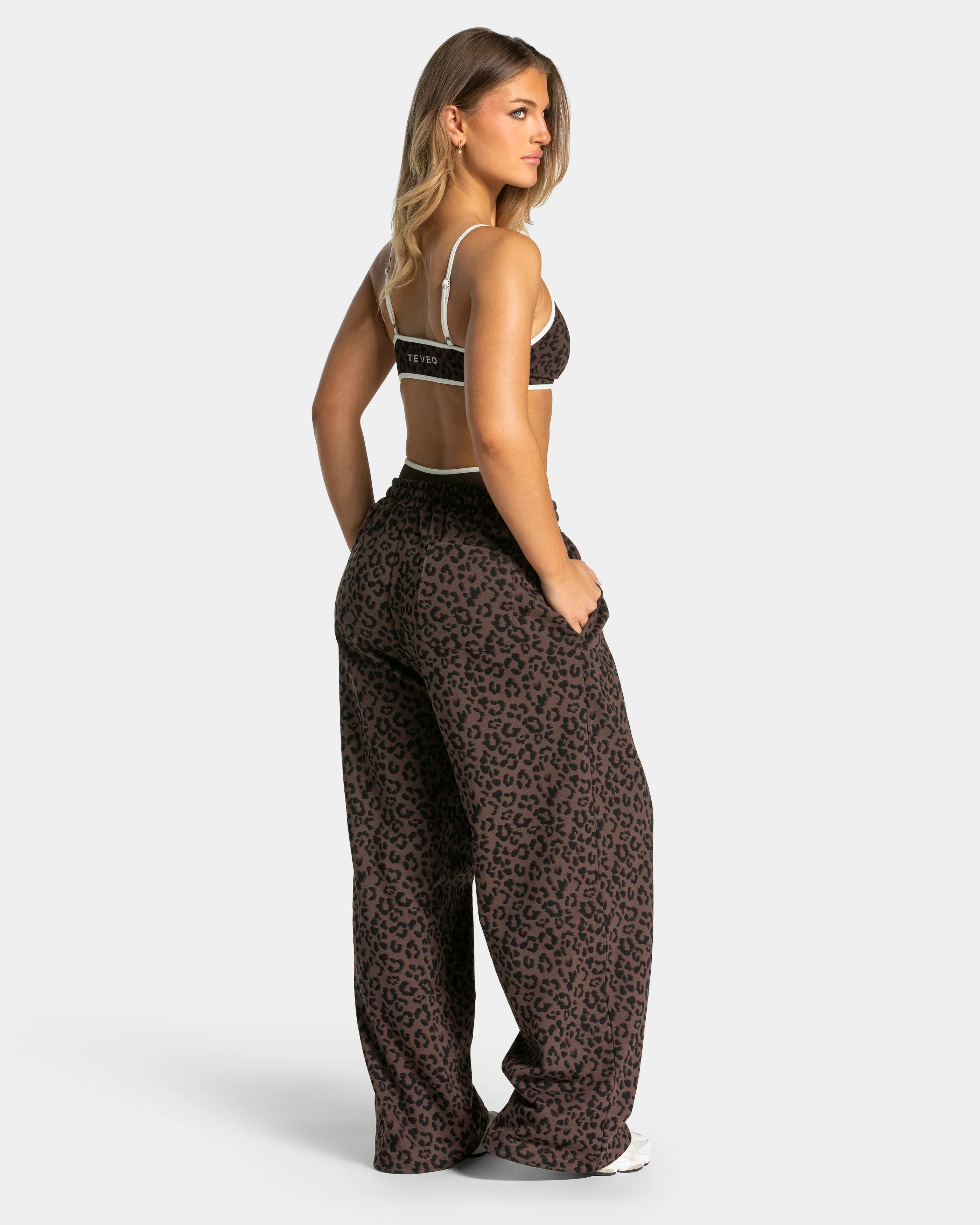 Contrastline Wide Leg Jogger "Leo Espresso" - Image 3