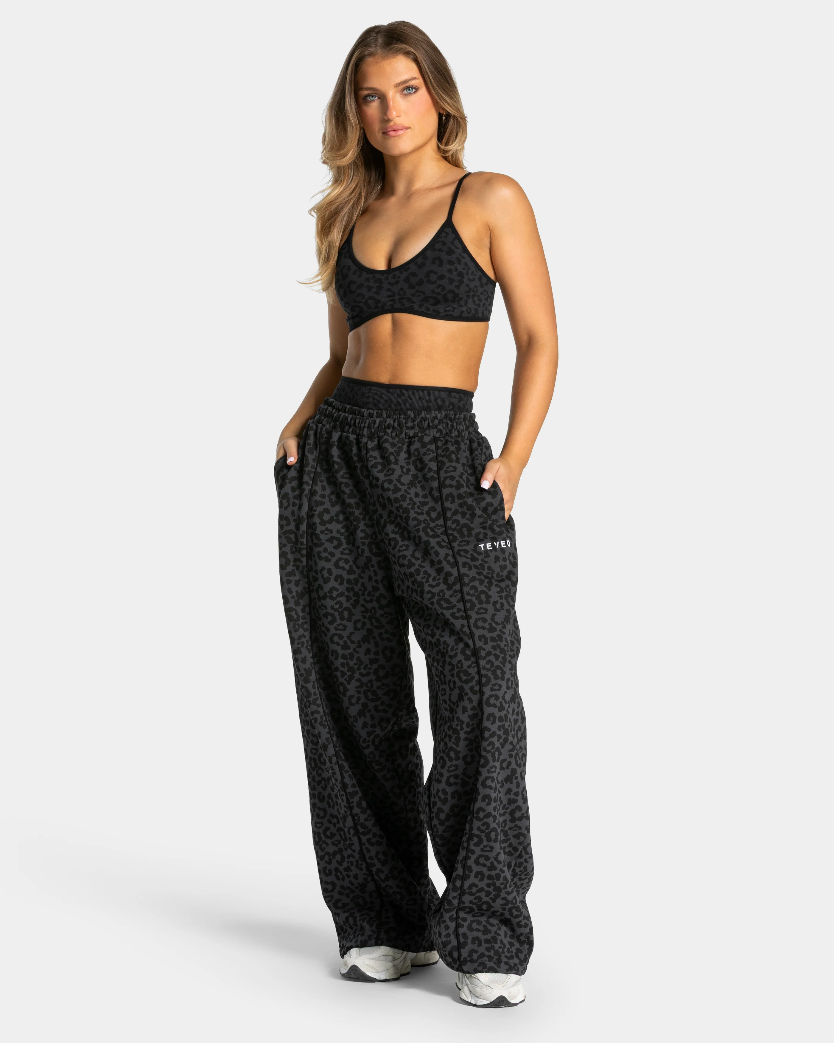 Contrastline Wide Leg Jogger "Leo Schwarz" - Image 3