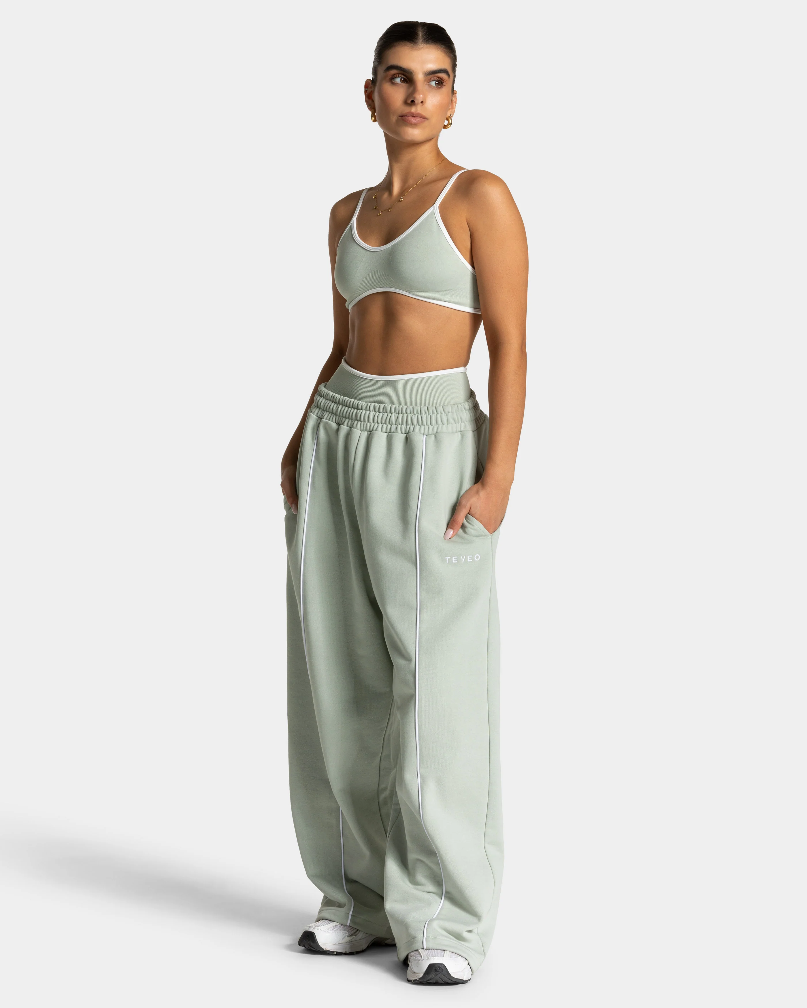 Contrastline Wide Leg Jogger "Pistachio" - Image 3