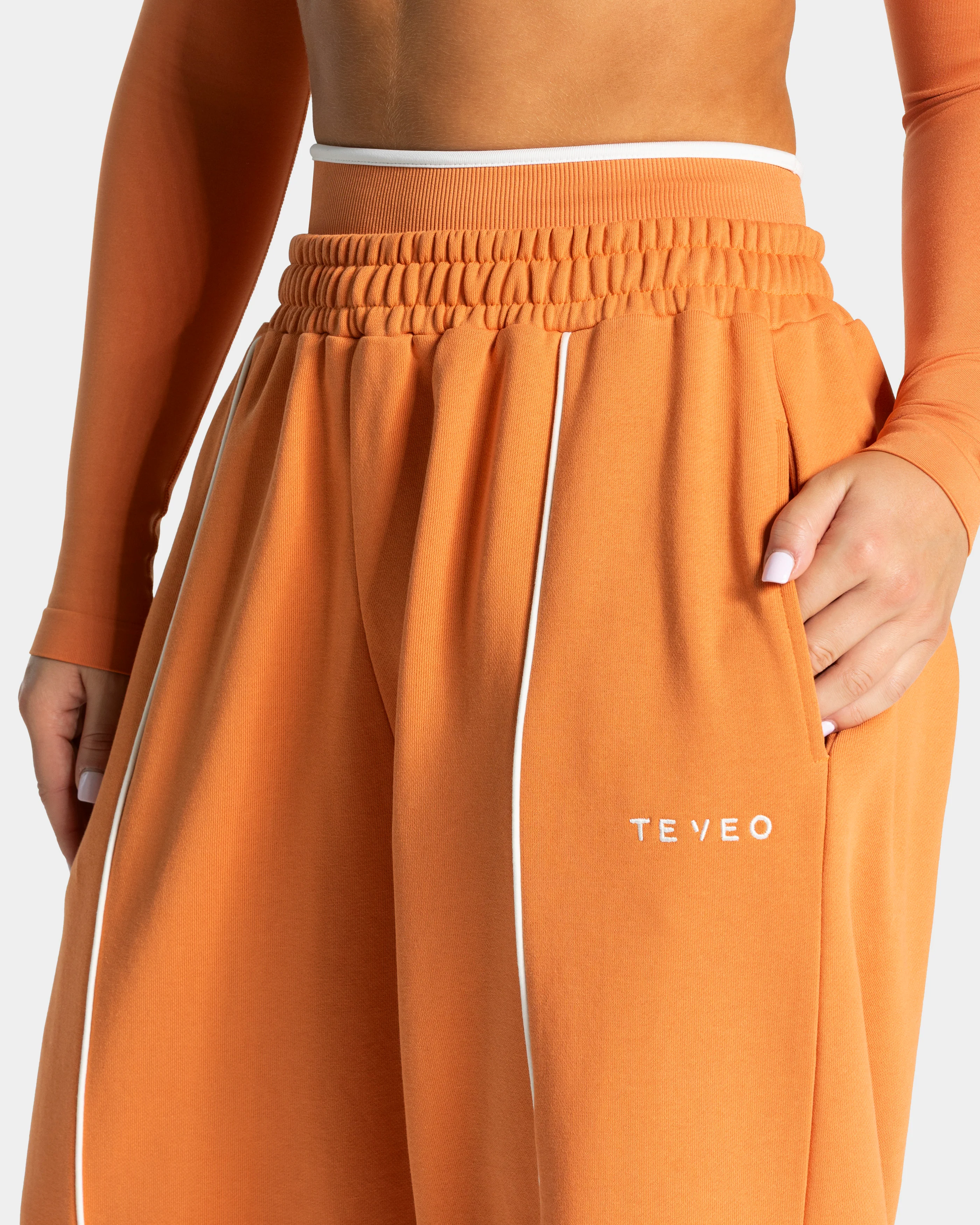 Contrastline Wide Leg Jogger "Pumpkin Spice" - Image 4