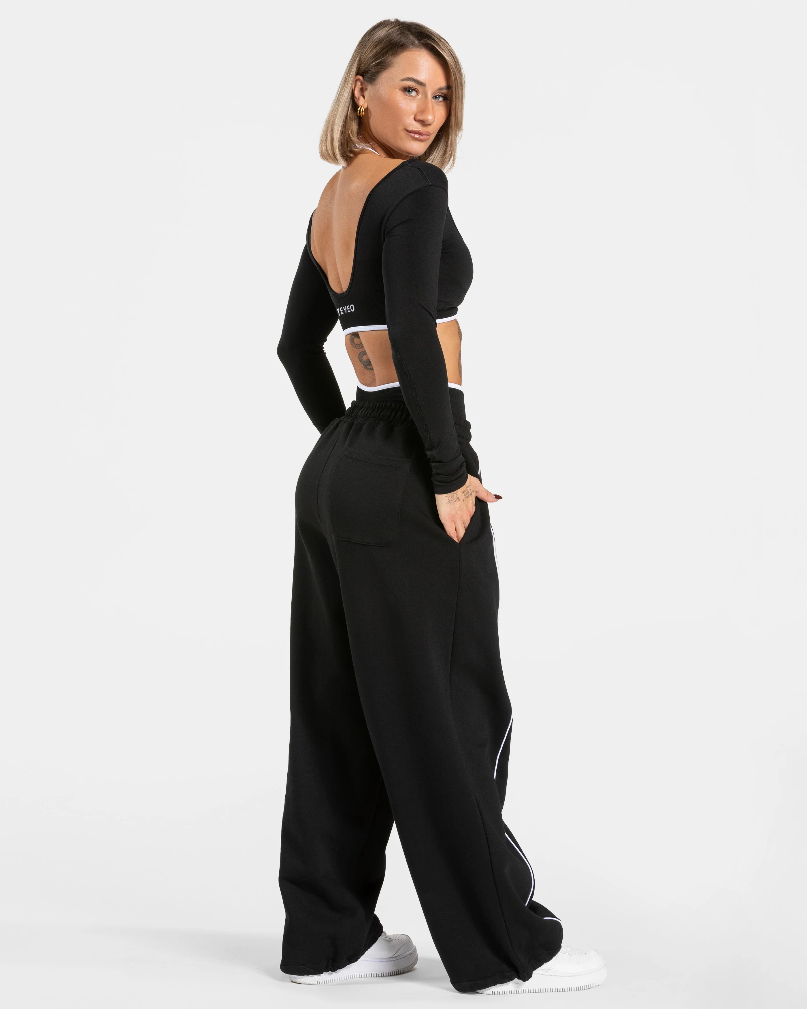 Contrastline Wide Leg Jogger "Schwarz" - Image 5