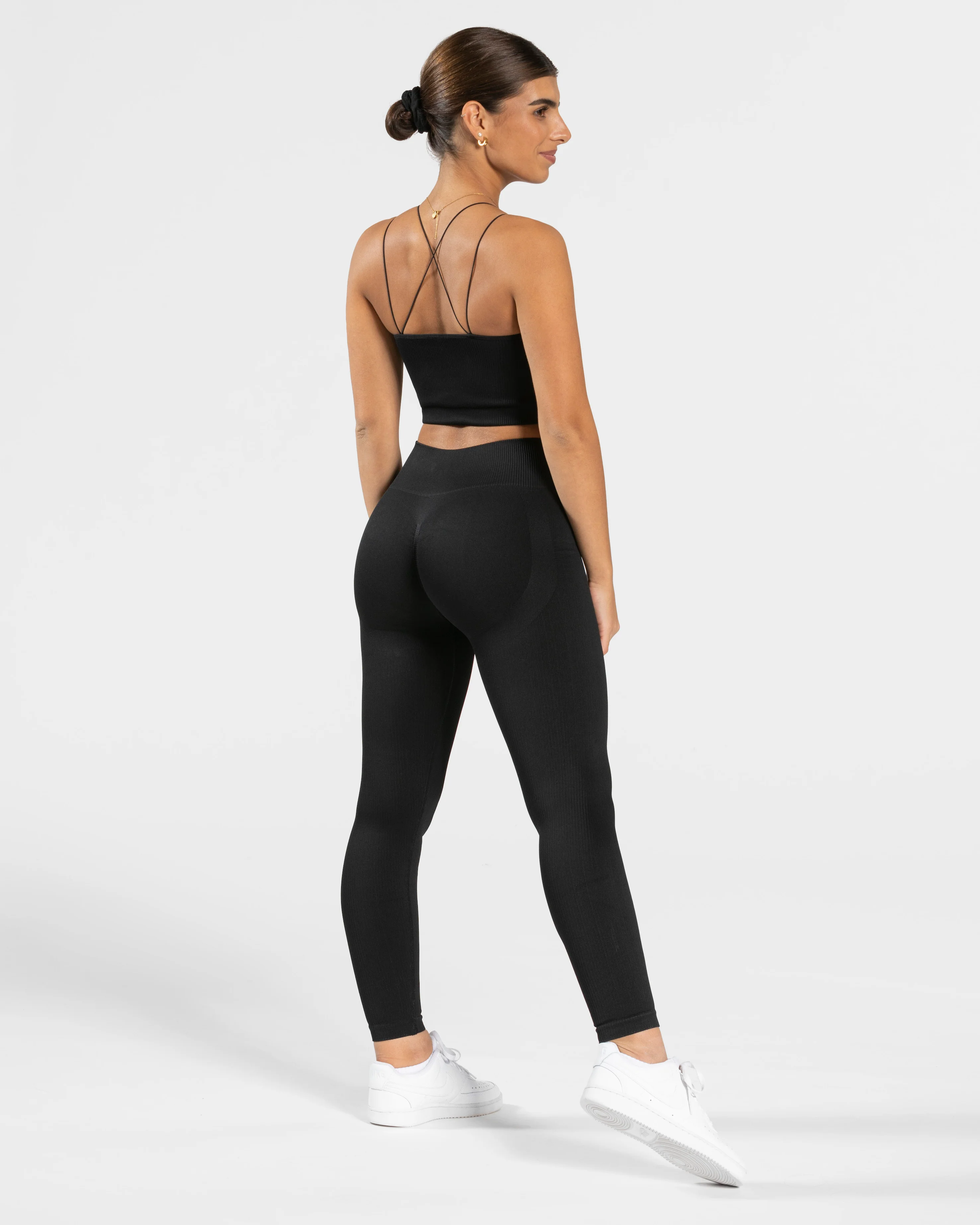 Elegant Strap Top "Schwarz" - Image 5