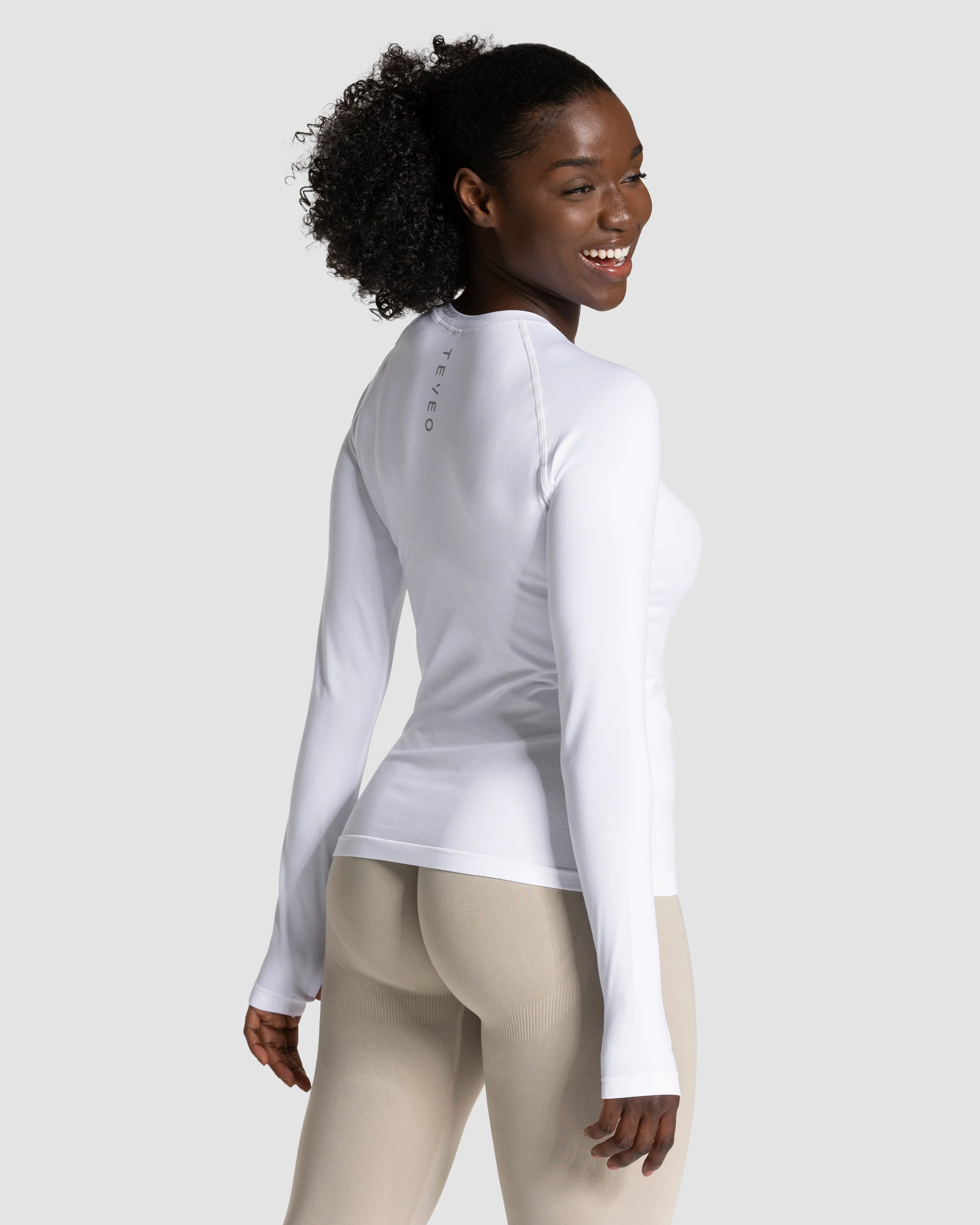 END Running Longsleeve "Weiß" - Image 2
