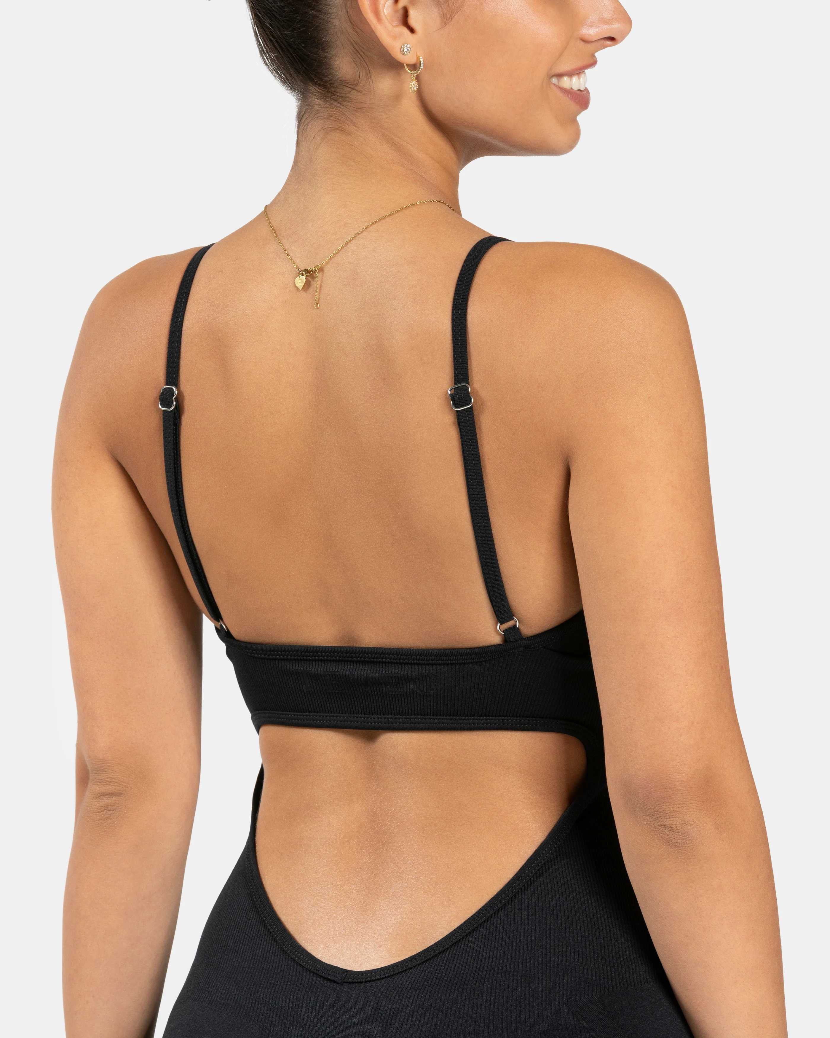 Essence V-Back Covert Scrunch Jumpsuit "Schwarz" - Image 4