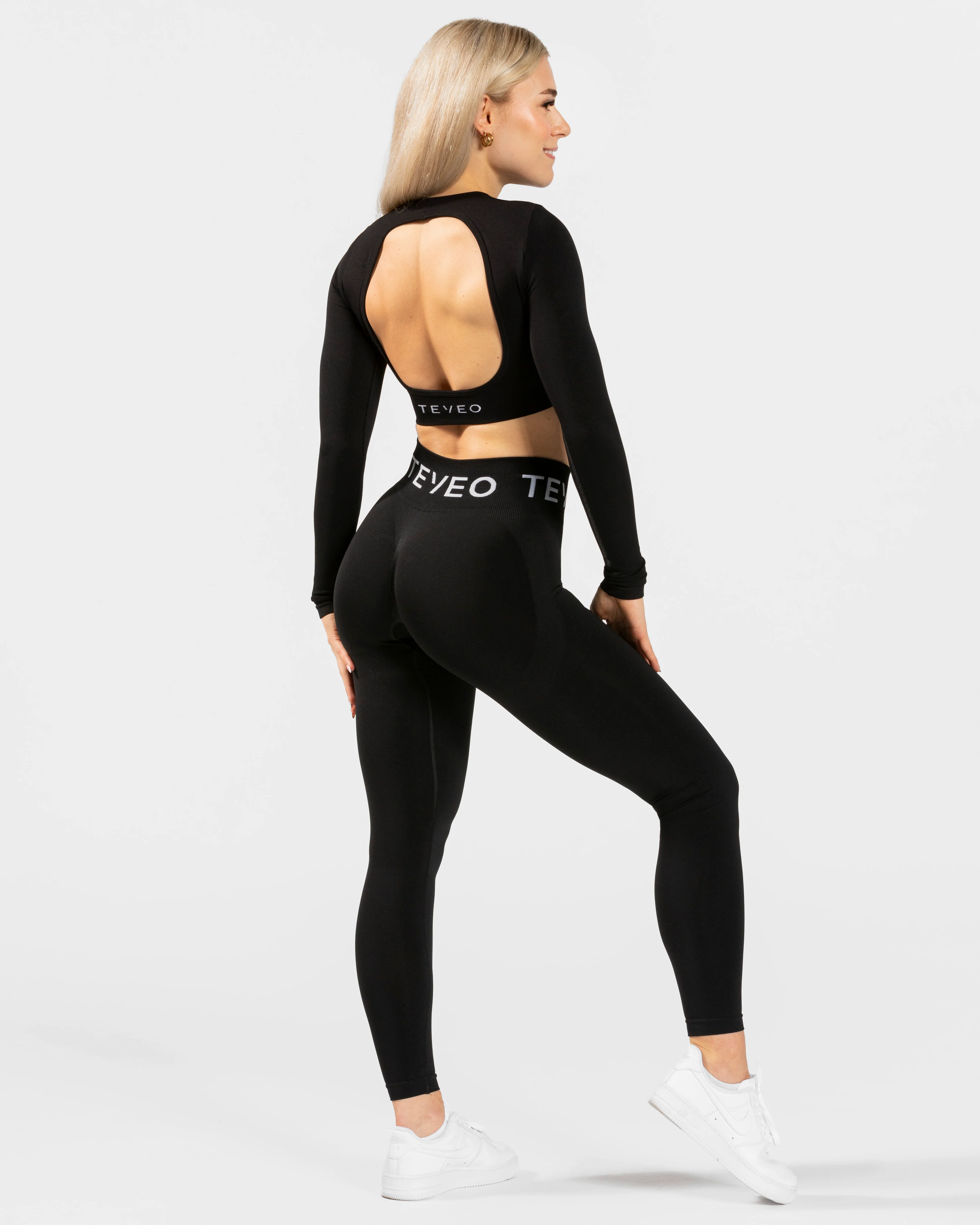 Everyday Cut Out Longsleeve "Schwarz" - Image 5