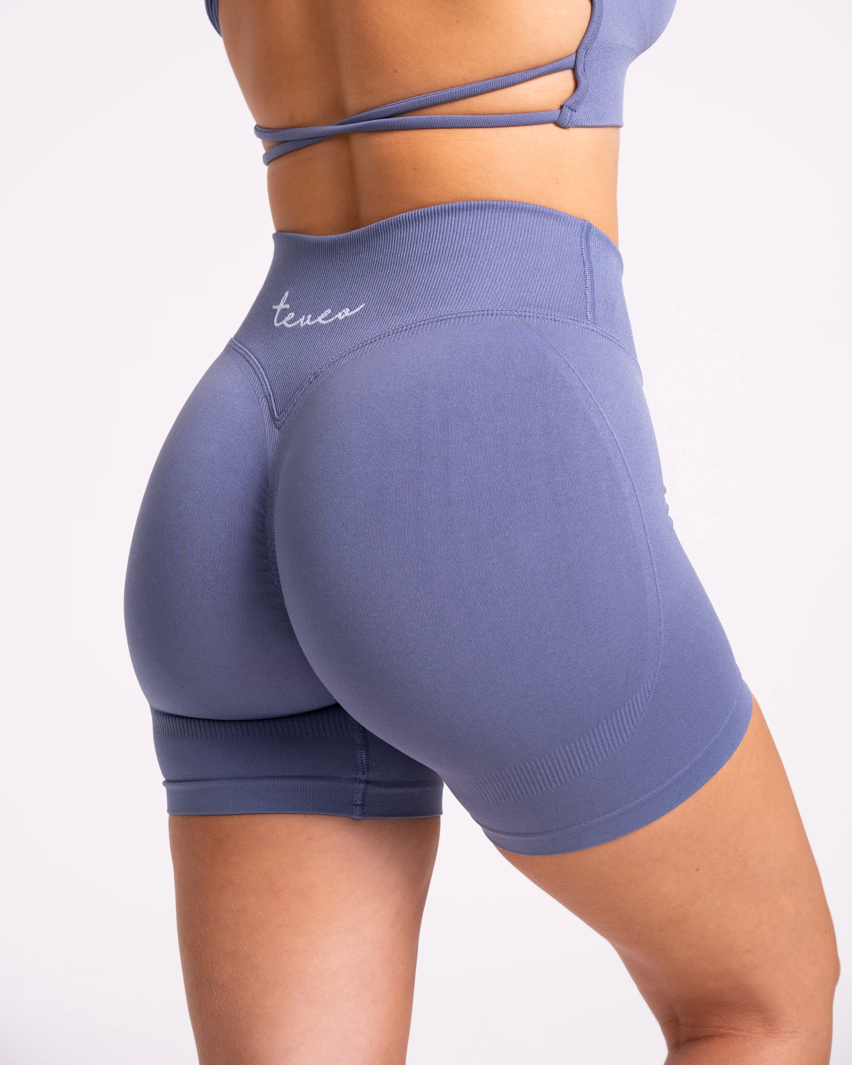 Fearless V-Shape Covert Scrunch Shorts "Blau" - Image 4
