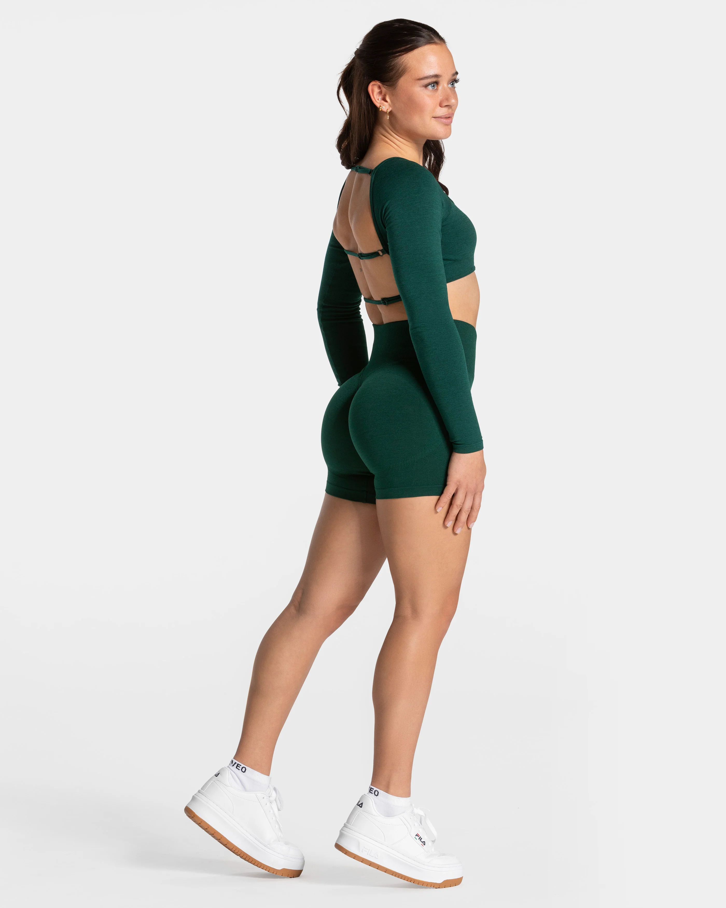 Femme Backless Longsleeve "Dunkelgrün" - Image 5