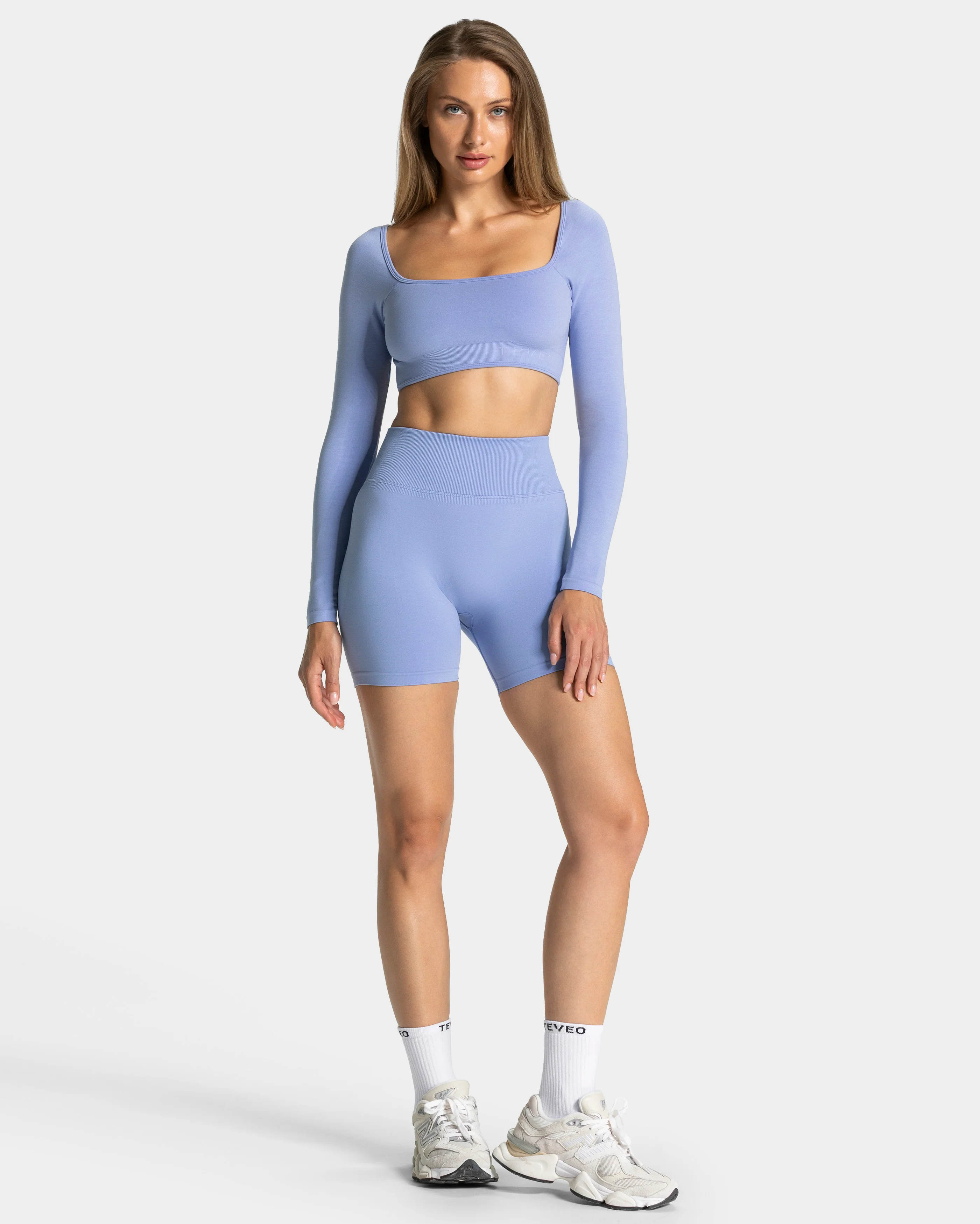 Femme Backless Longsleeve "Frozen" - Image 3