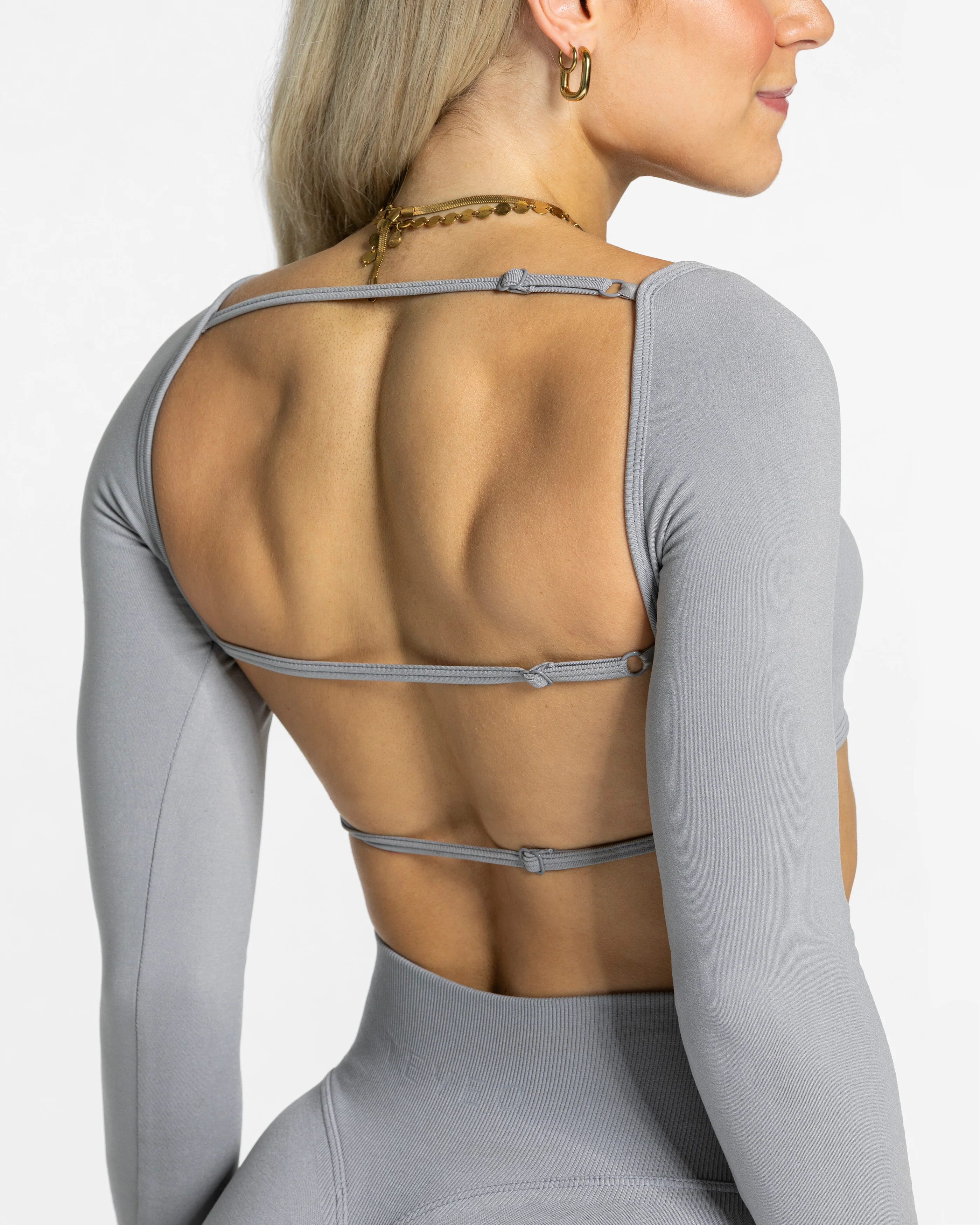 Femme Backless Longsleeve "Grau" - Image 4