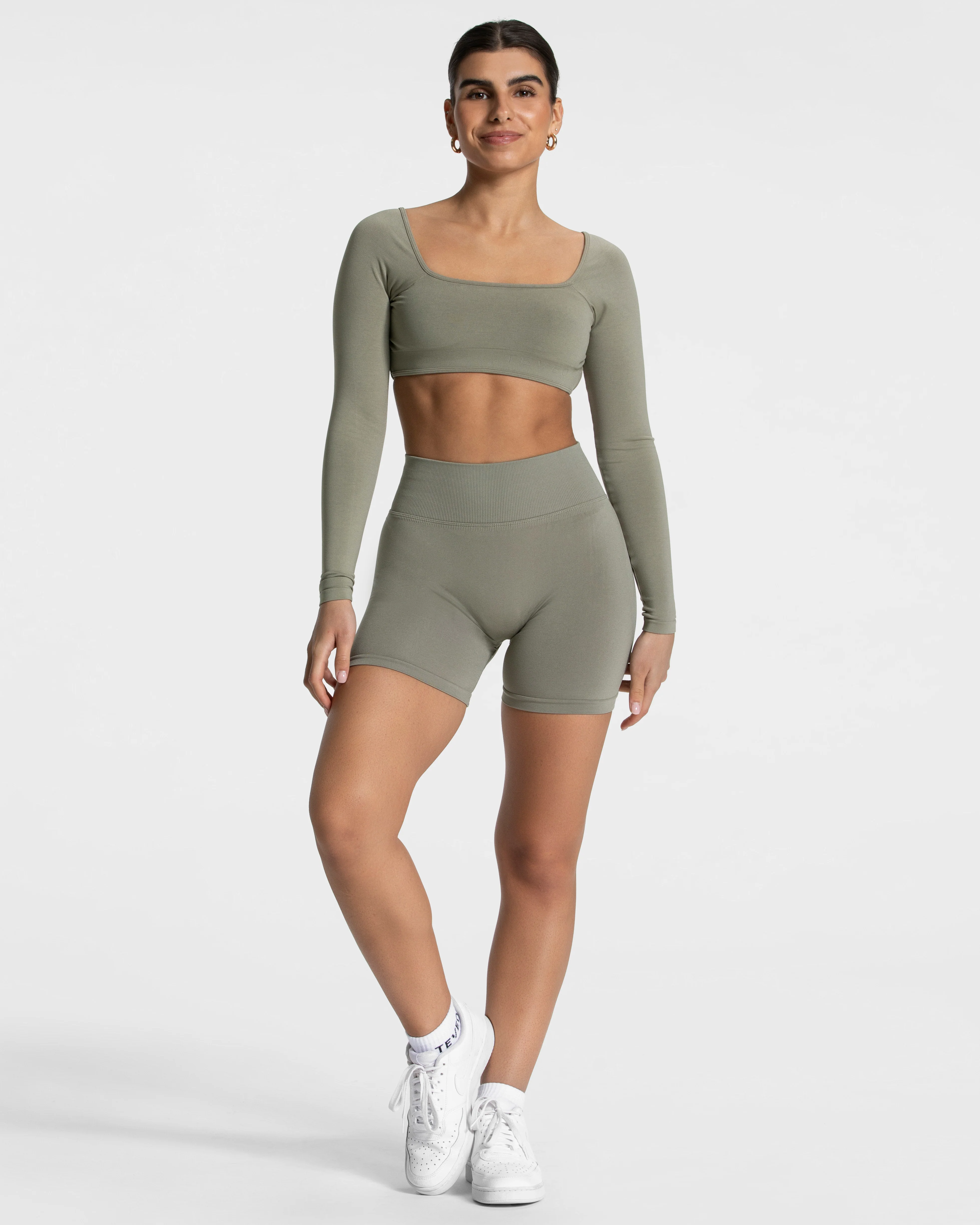 Femme Backless Longsleeve "Khaki" - Image 3