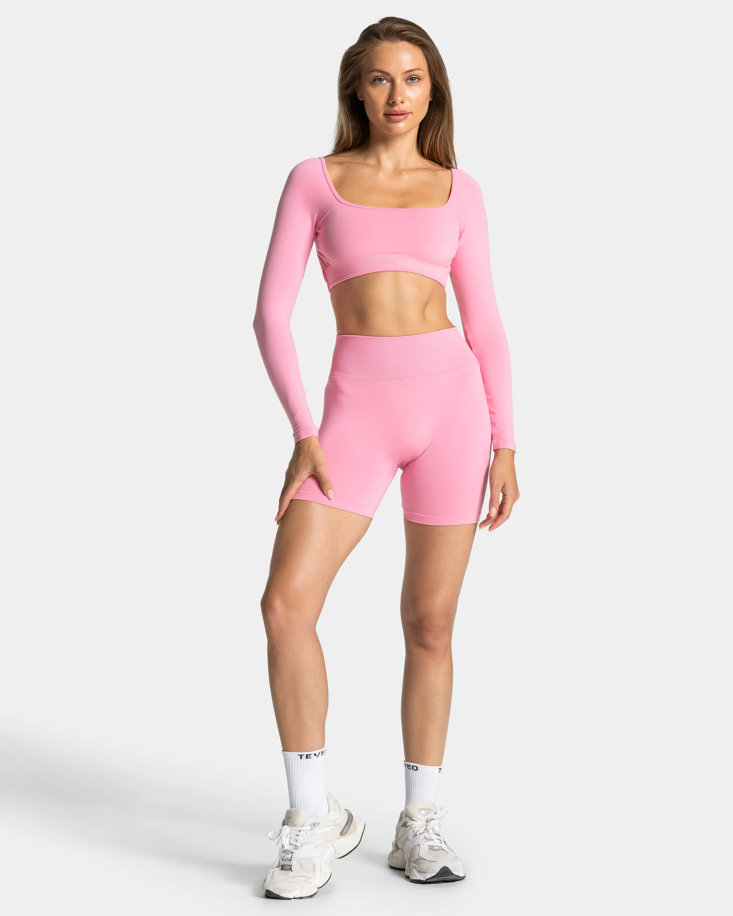 Femme Backless Longsleeve "Pink" - Image 3