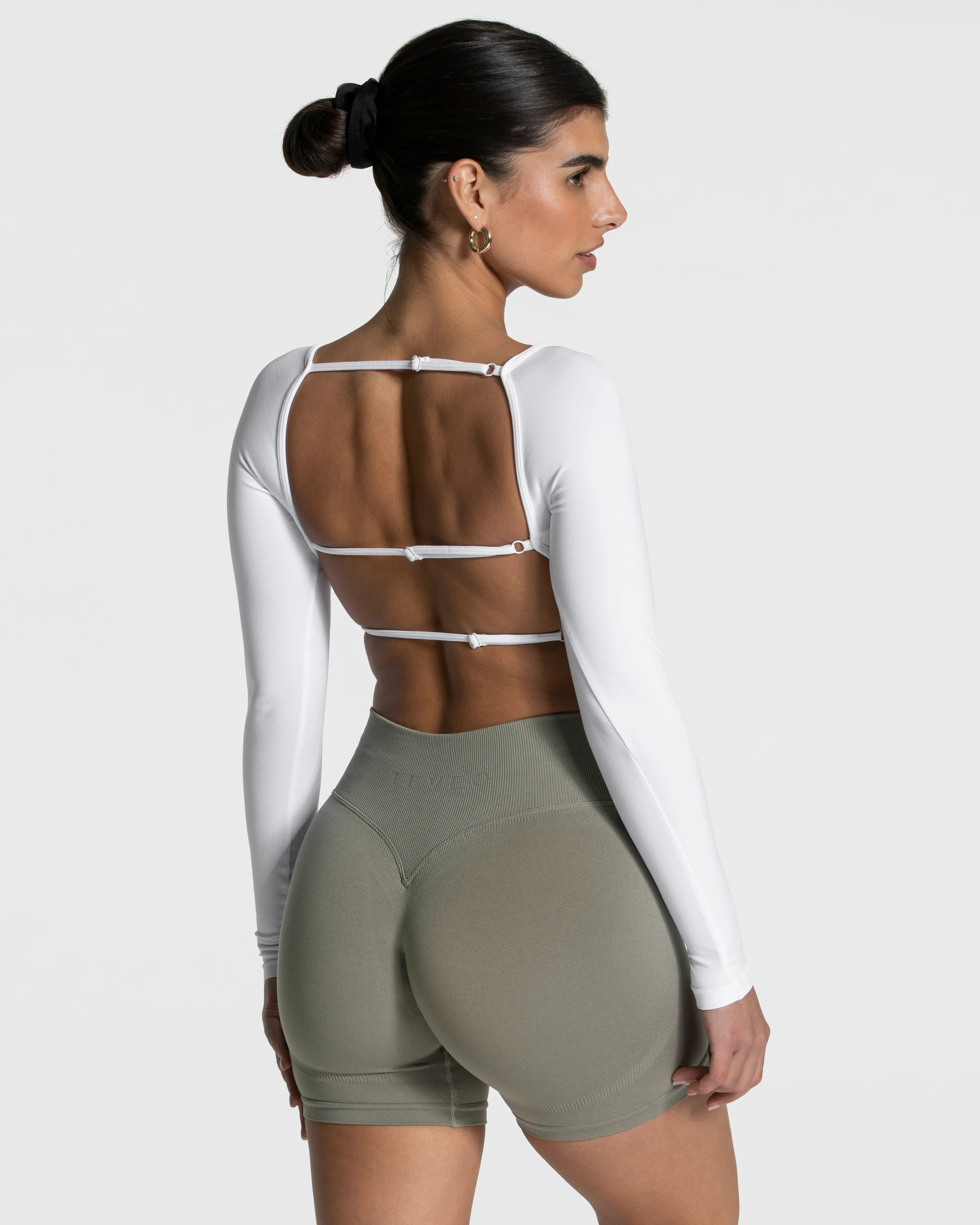Femme Backless Longsleeve "Weiß" - Image 2