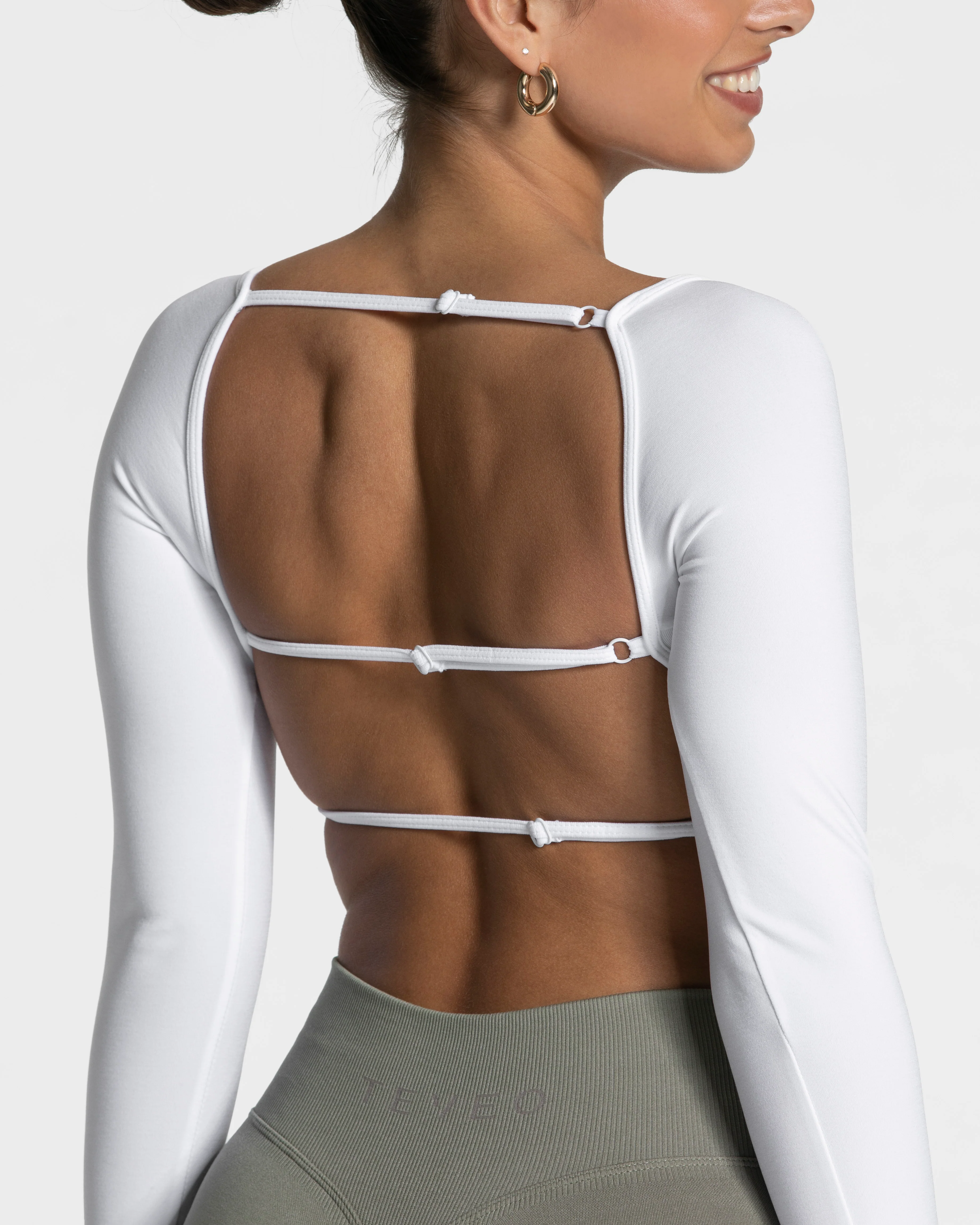 Femme Backless Longsleeve "Weiß" - Image 4