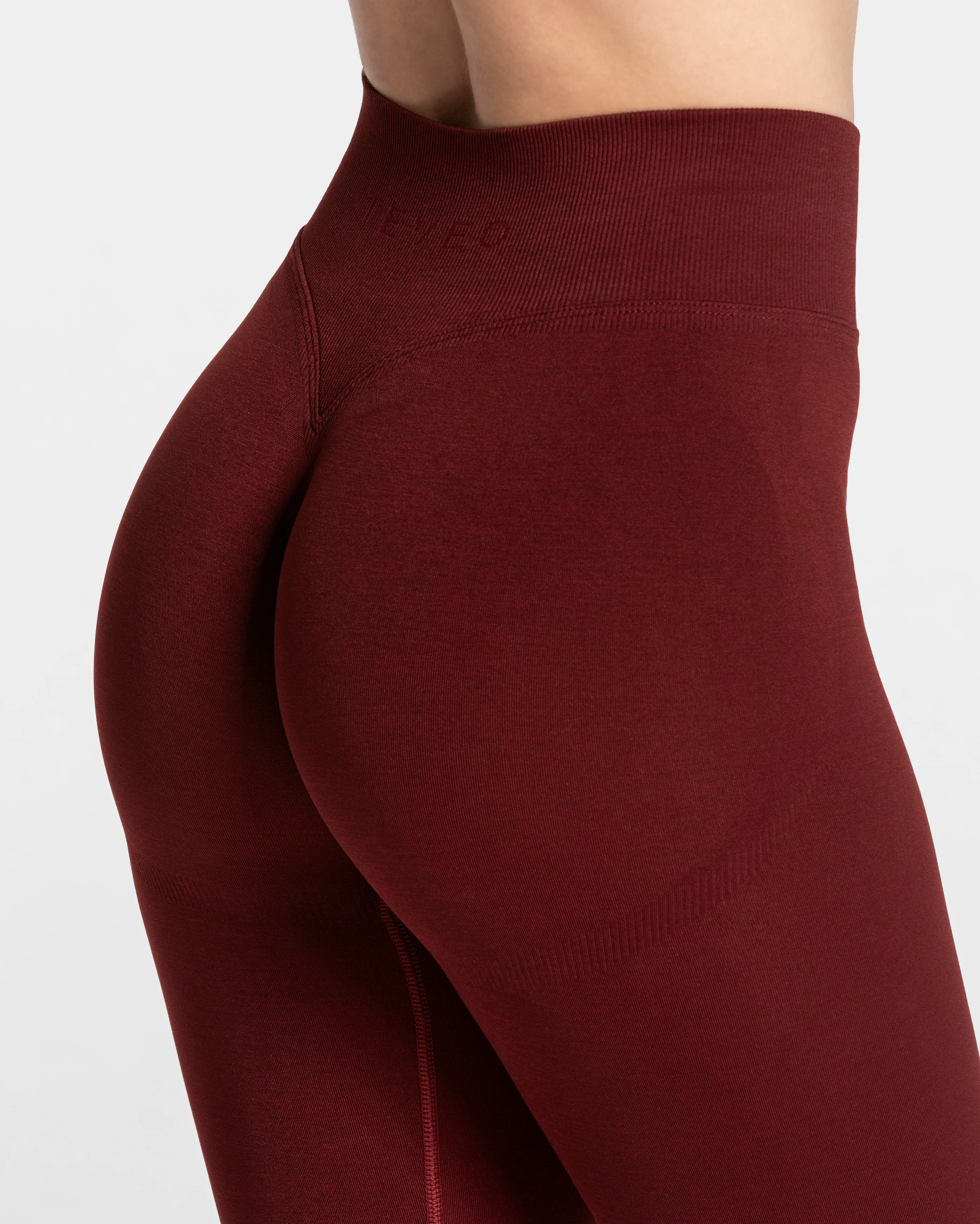 Femme Sculpt Scrunch Leggings "Weinrot" - Image 4
