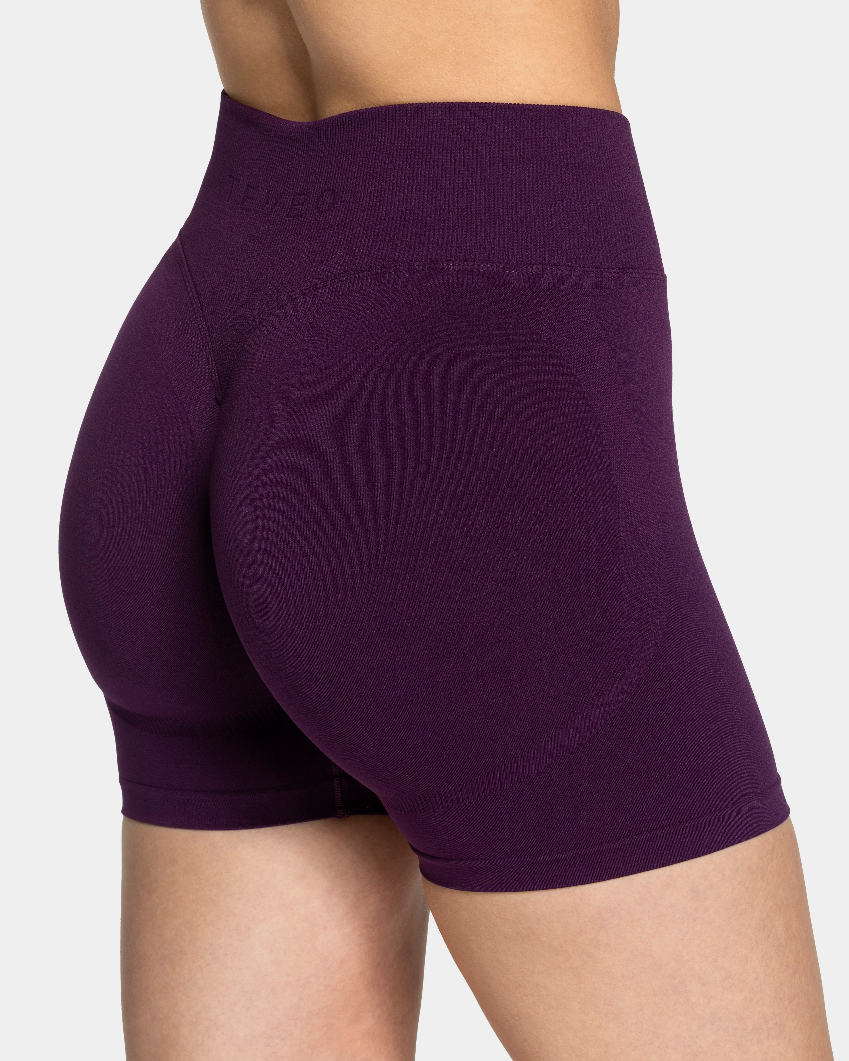 Femme Sculpt Scrunch Shorts "Aubergine" - Image 4