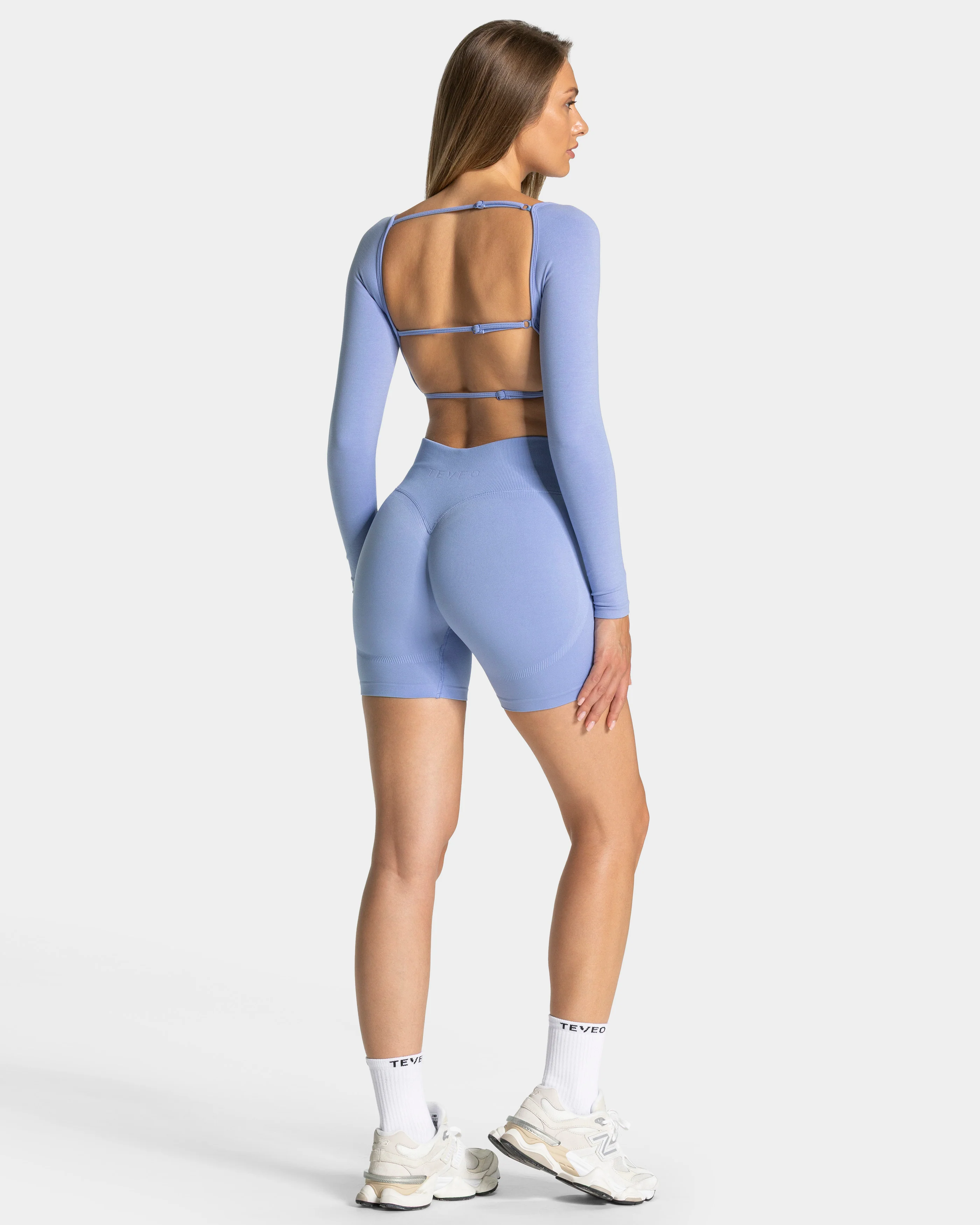 Femme Sculpt Scrunch Shorts "Frozen" - Image 5