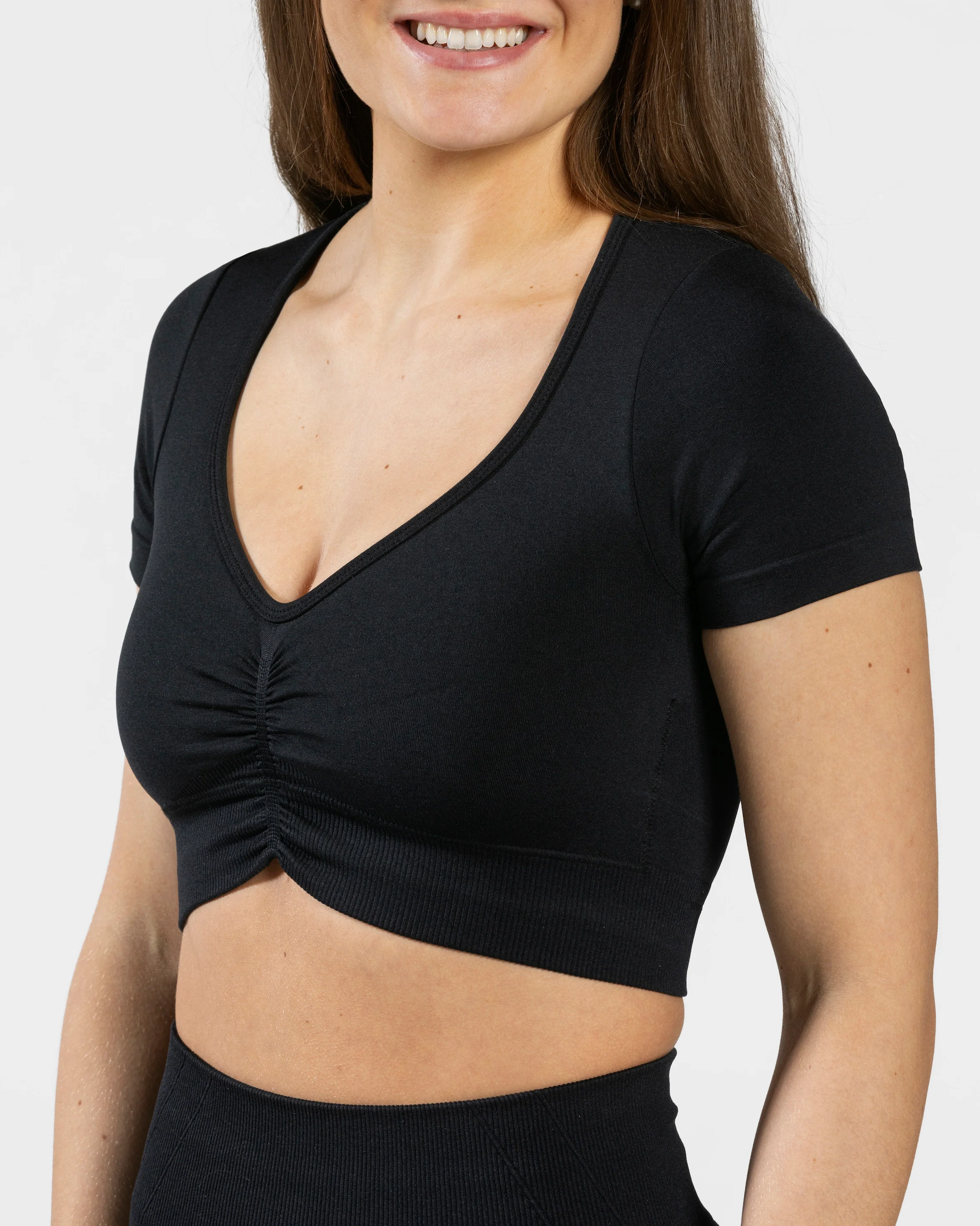 Focus Crop Top "Schwarz" - Image 4