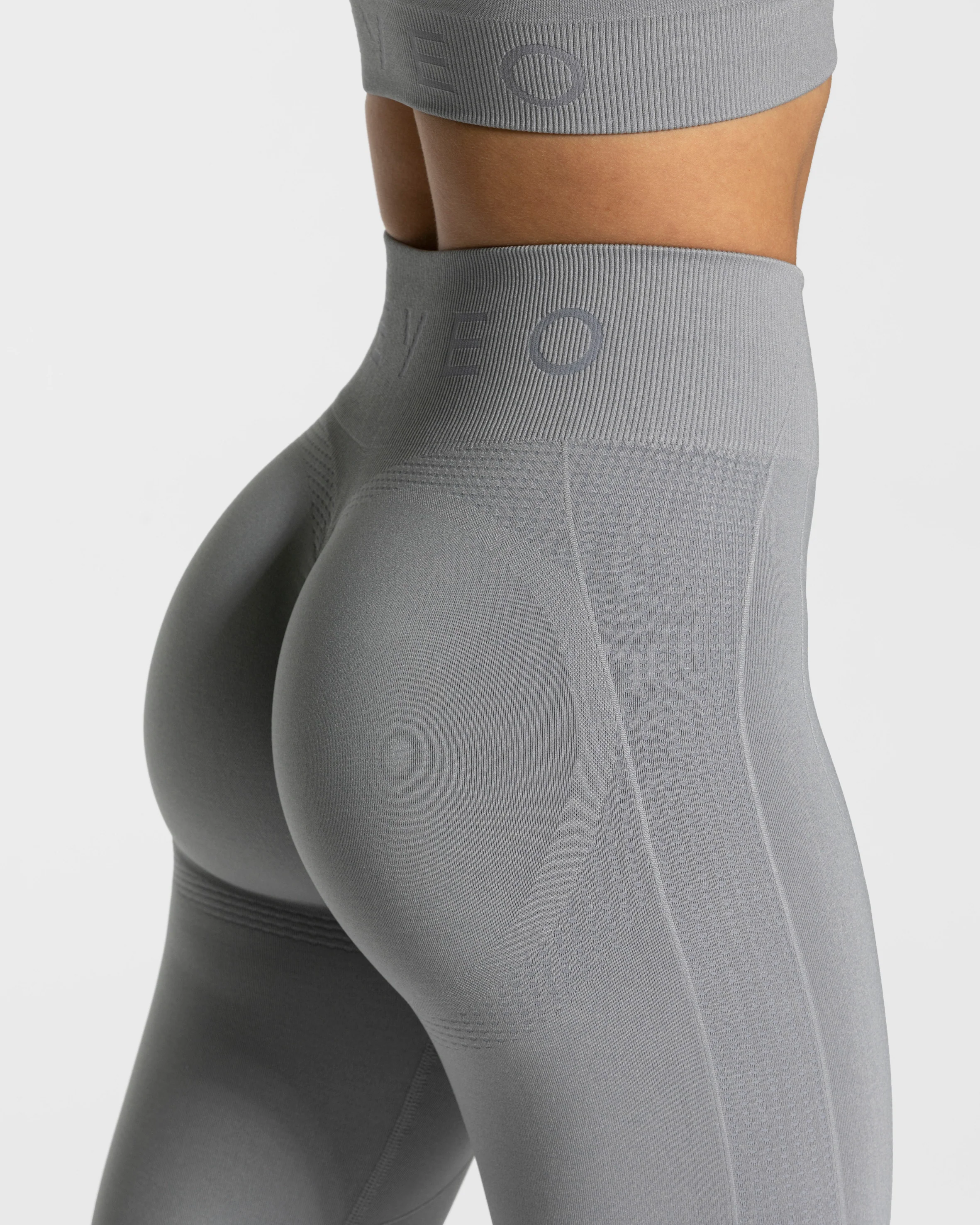 Focus Scrunch Leggings "Grau" - Image 4