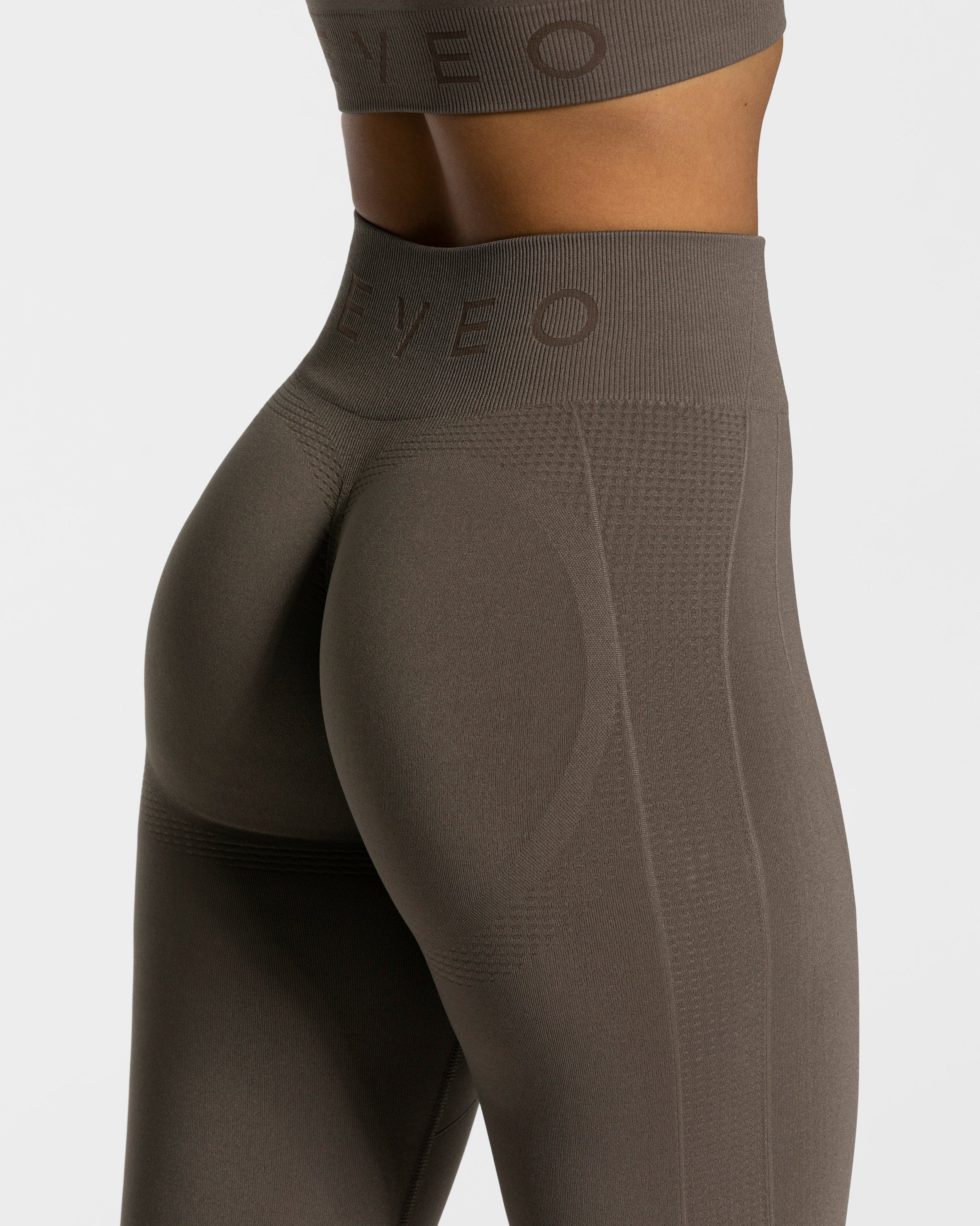 Focus Scrunch Leggings "Taupe" - Image 4