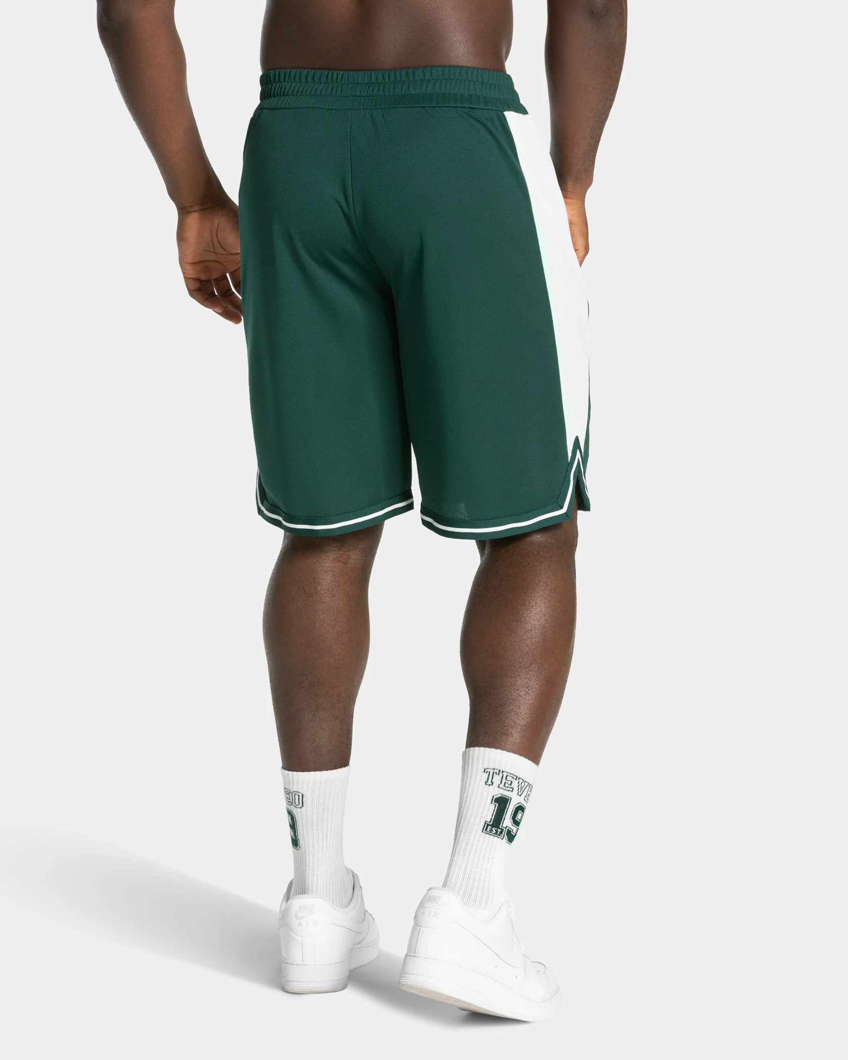 Football Shorts 9 Inch "Dunkelgrün" - Image 2