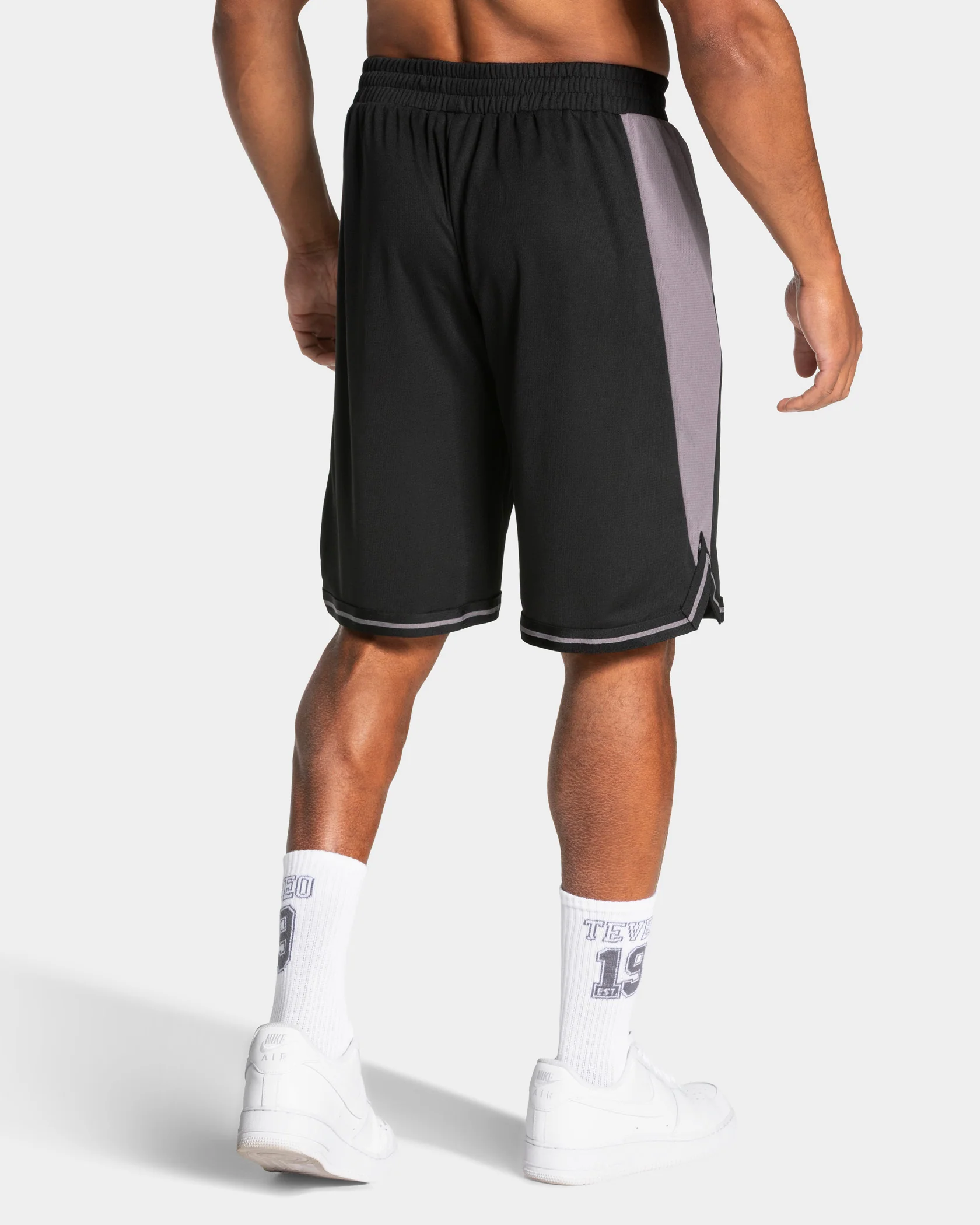 Football Shorts 9 Inch "Schwarz" - Image 2