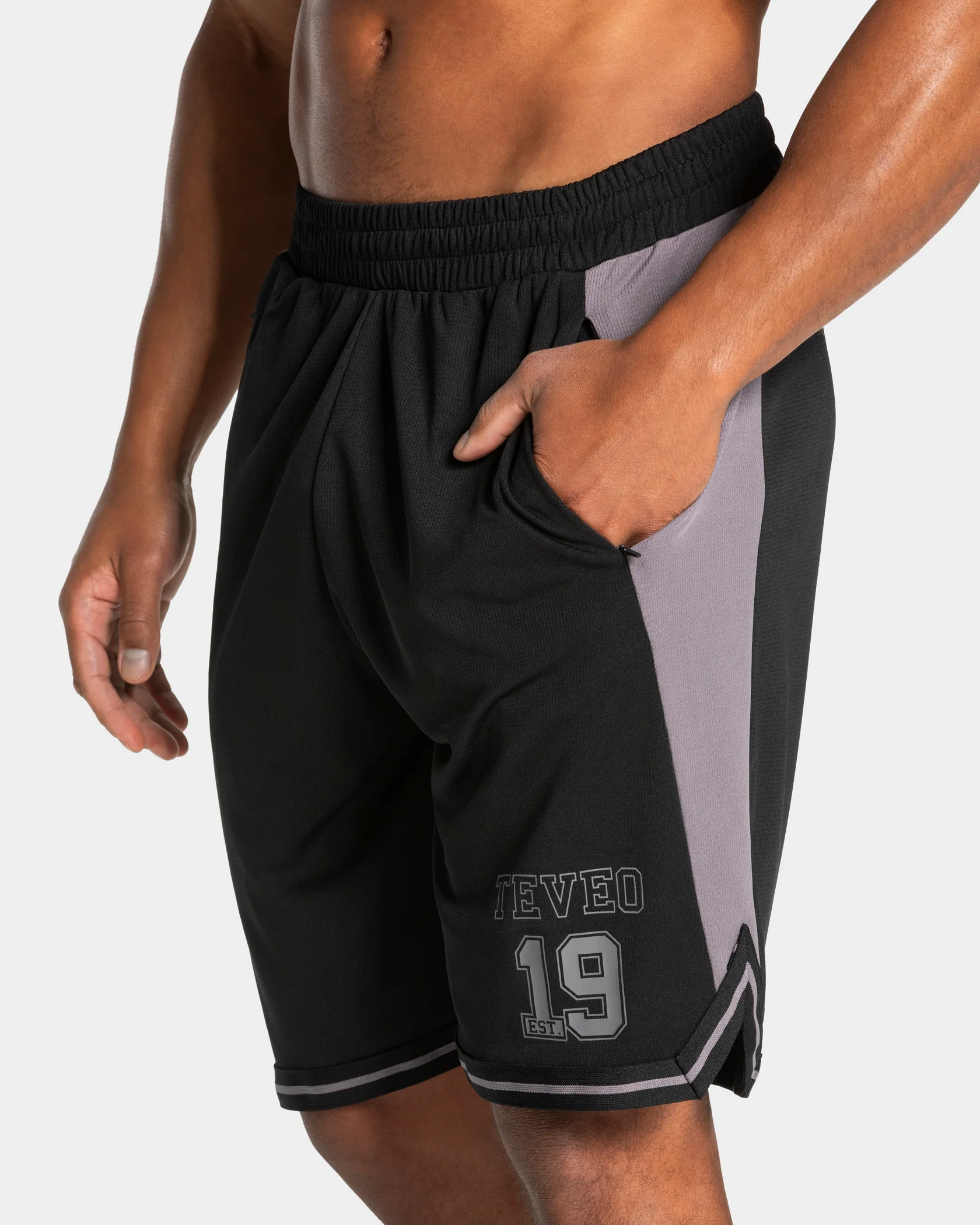 Football Shorts 9 Inch "Schwarz" - Image 4
