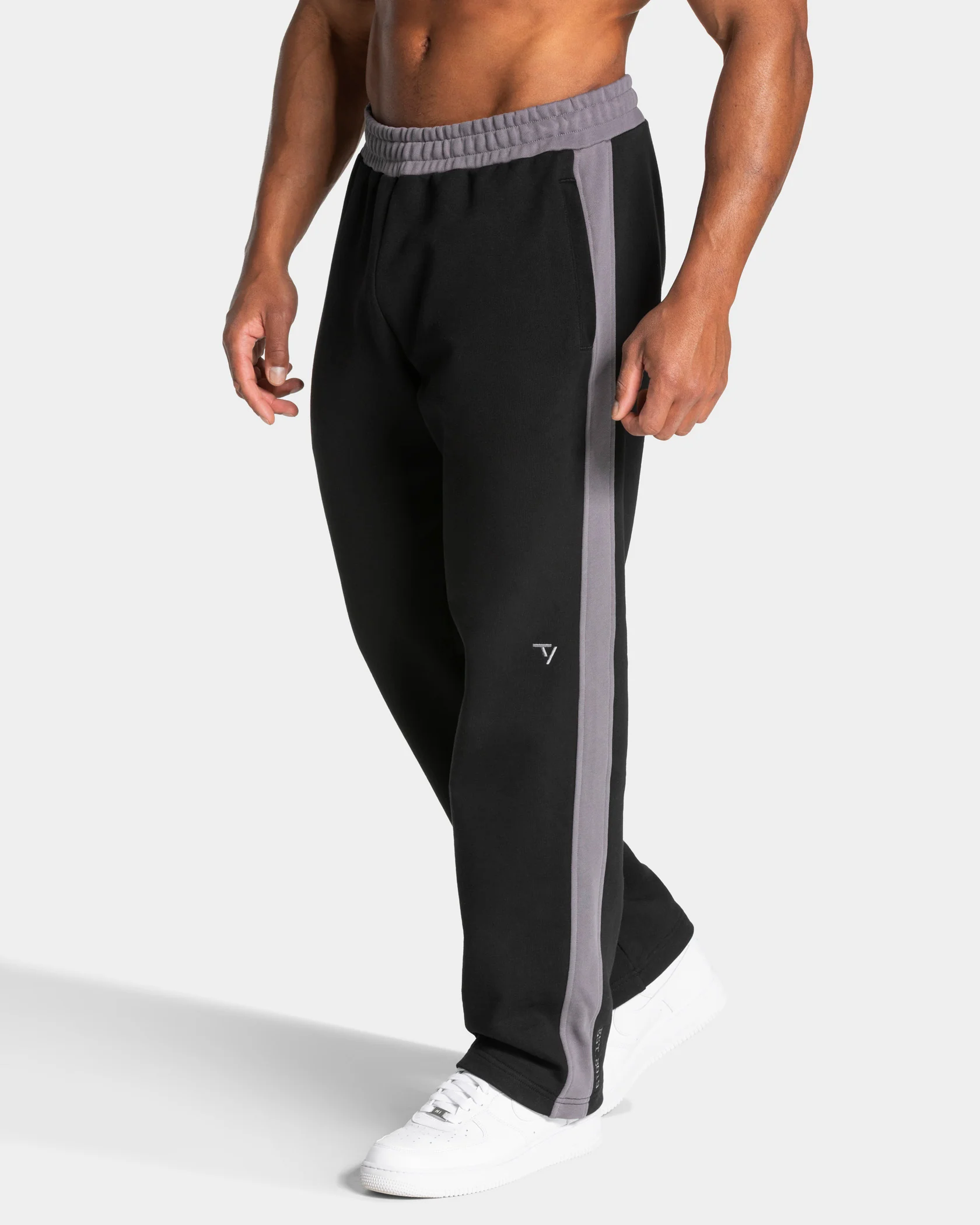 Football Straight Leg Jogger "Schwarz"