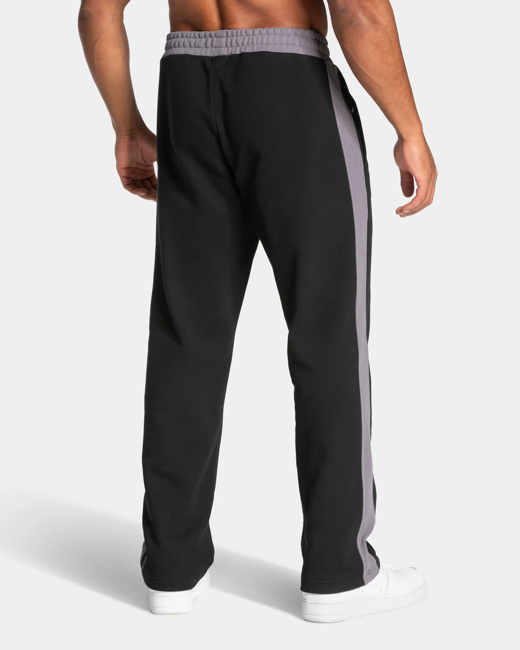 Football Straight Leg Jogger "Schwarz" - Image 2
