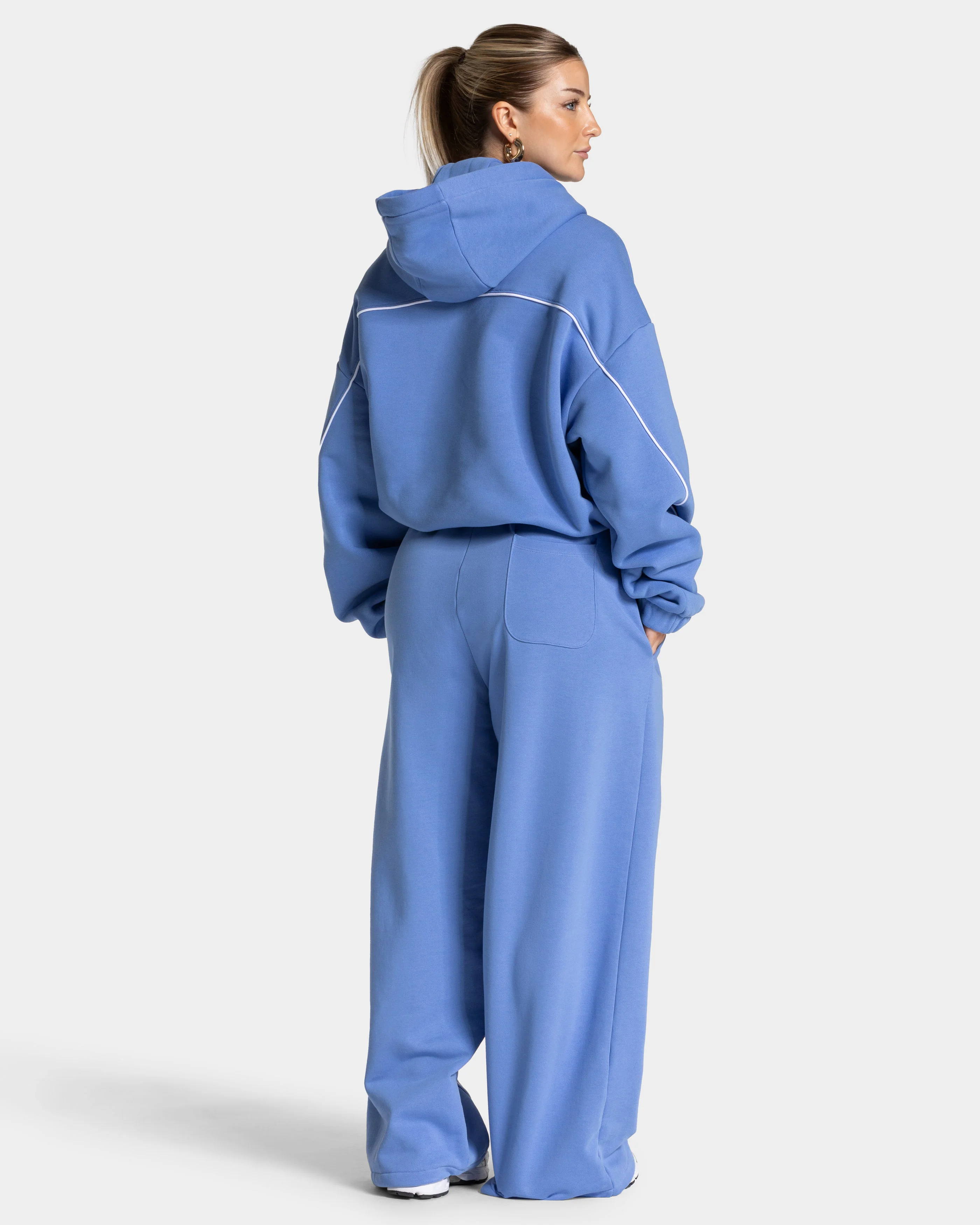 Contrastline Hooded Sweater "Azure" - Image 5