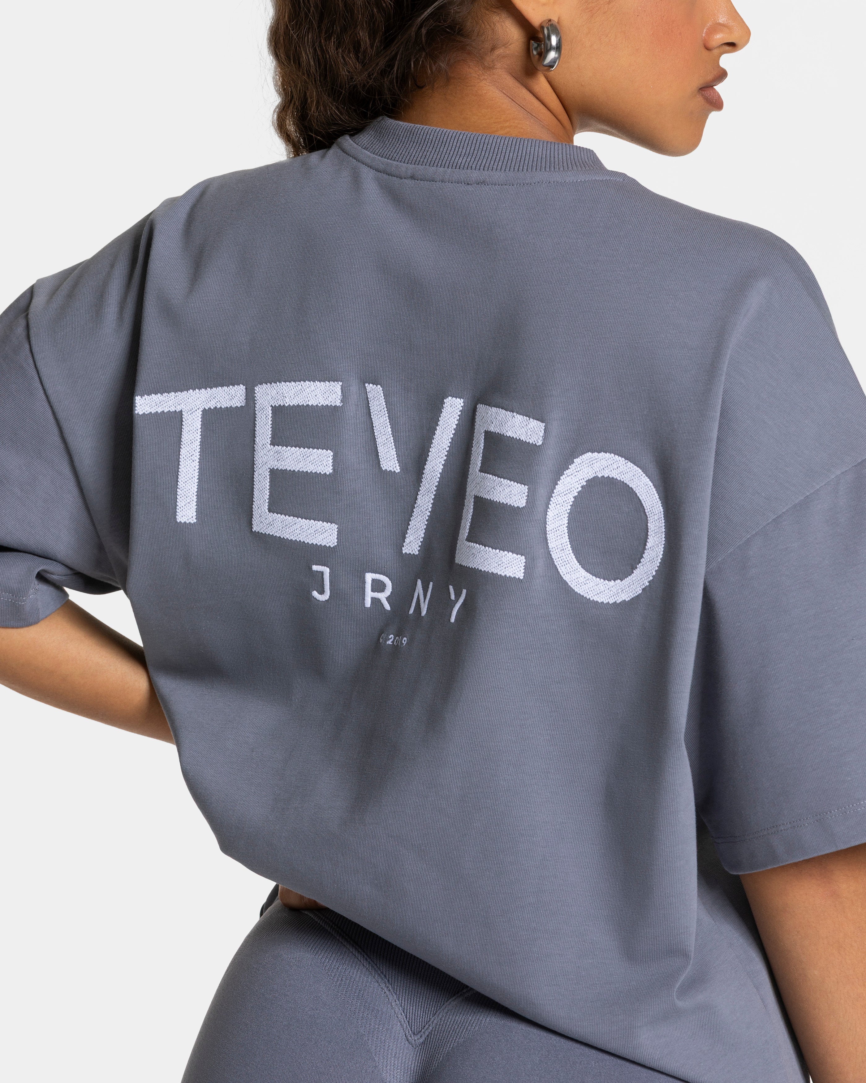 Journey Oversized T-Shirt "Eisgrau" - Image 4