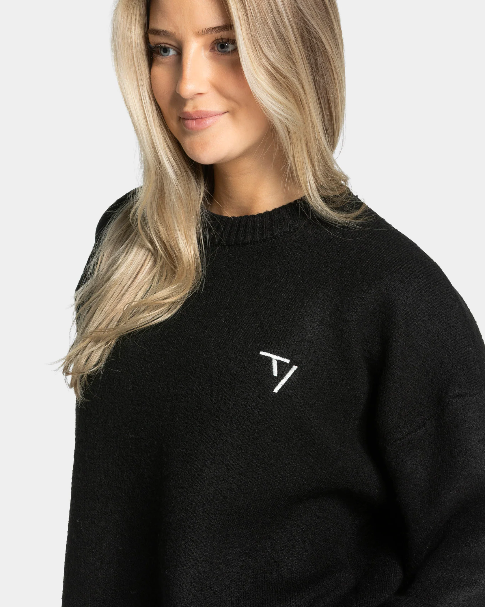 Knit Sweater "Schwarz" - Image 4