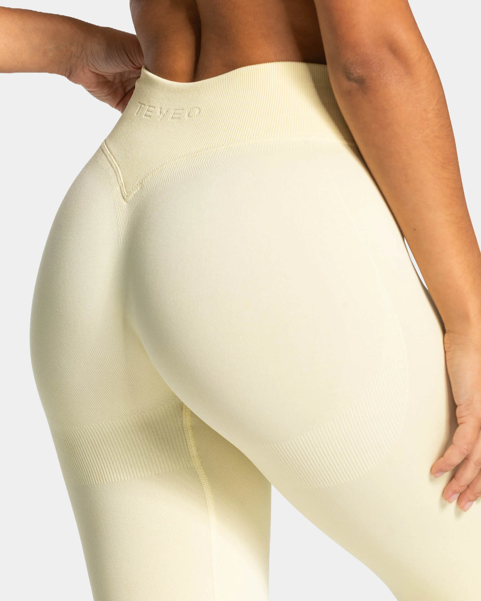 Lift Leggings "Butter Yellow" - Image 4