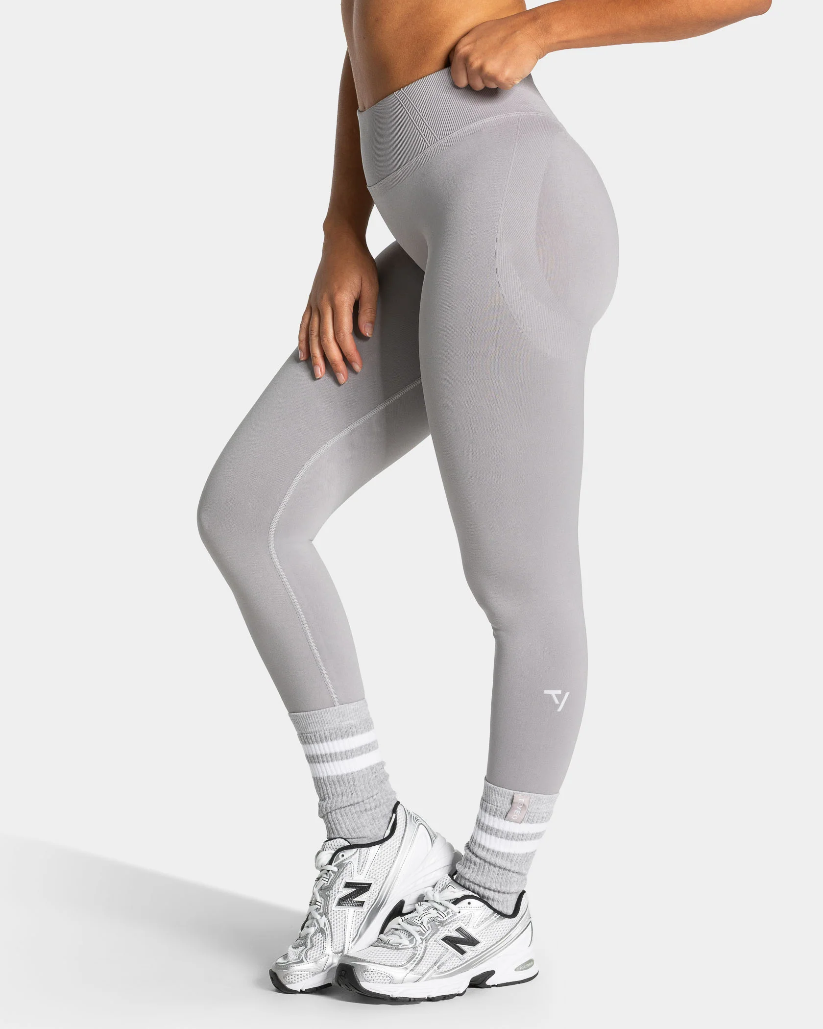 Lift Sculpt Scrunch Leggings "Hellgrau" - Image 2