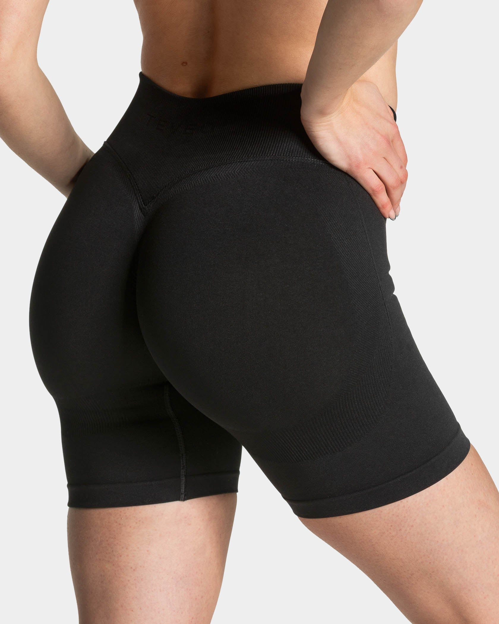 Lift Sculpt Scrunch Shorts "Schwarz" - Image 4