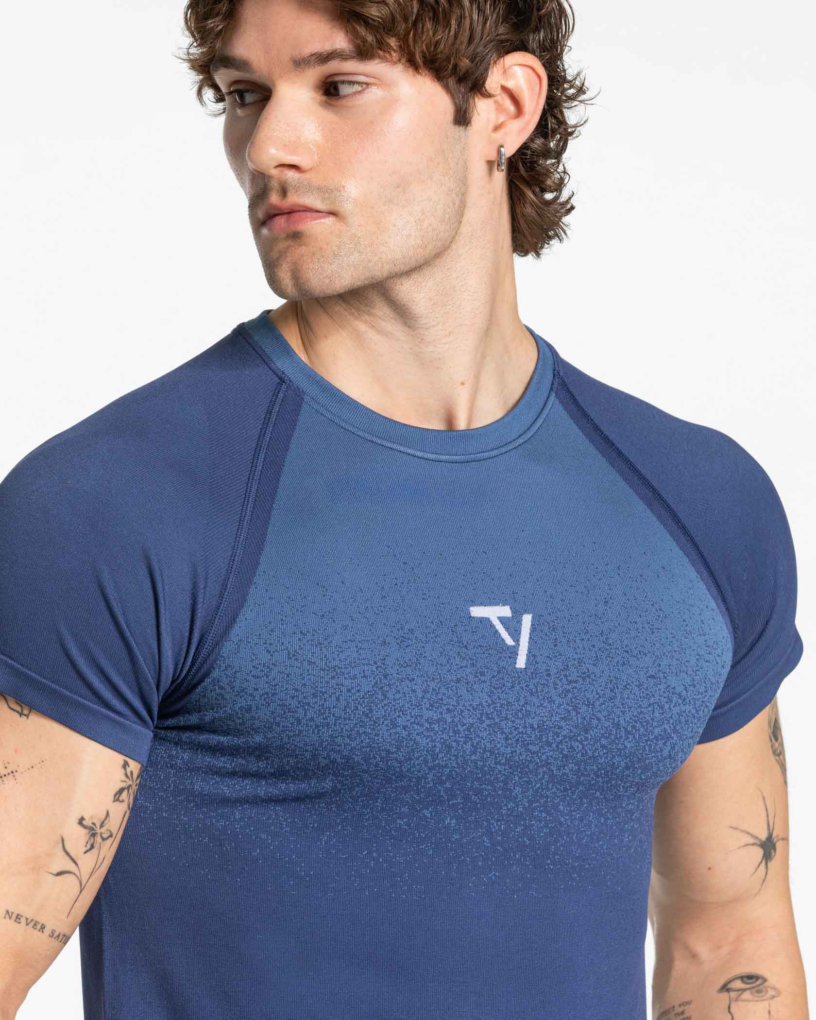 Lift Seamless T-Shirt "Indigo" - Image 4