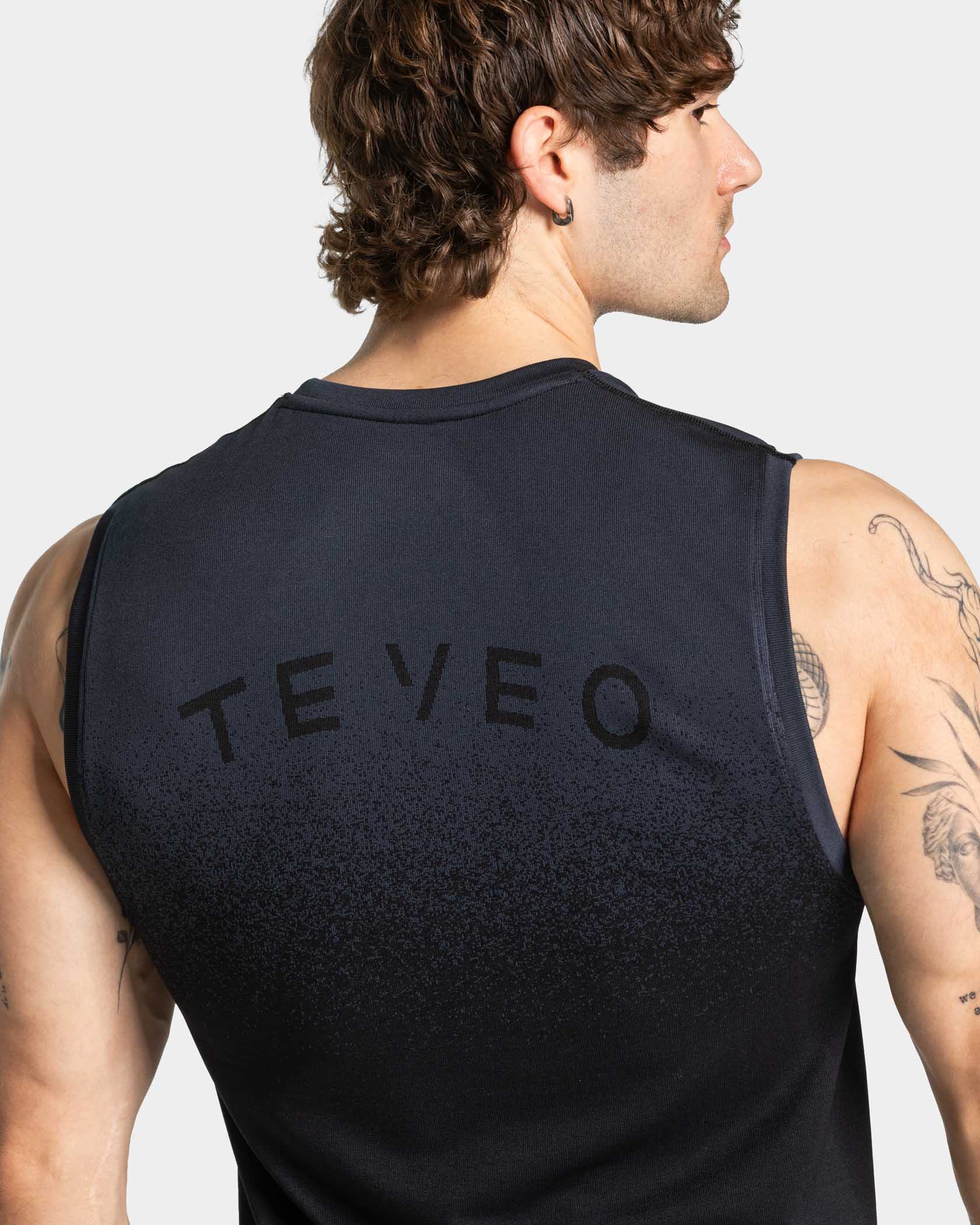 Lift Seamless Tank "Schwarz" - Image 4