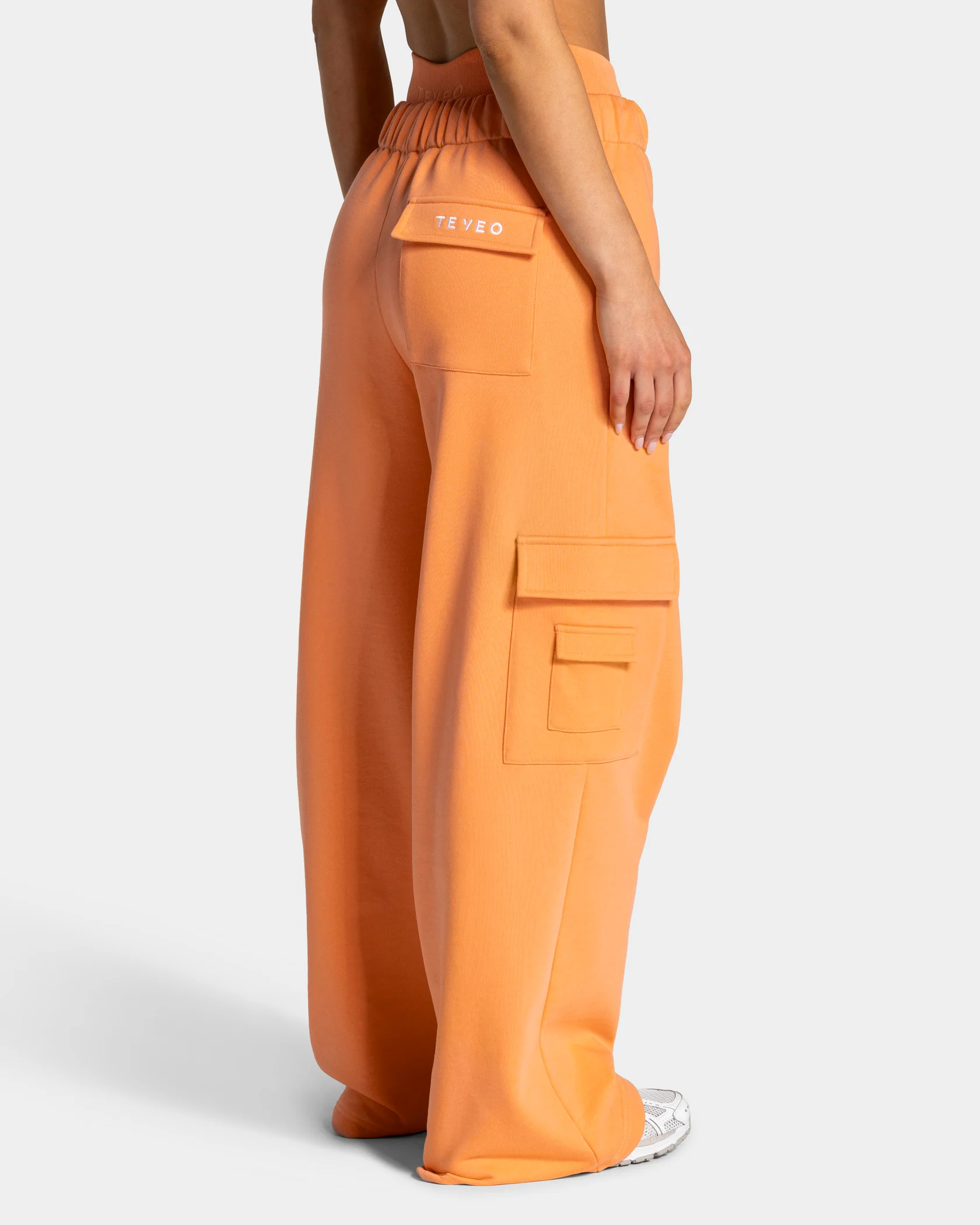 Lift Wide Leg Cargo Jogger "Apricot" - Image 2