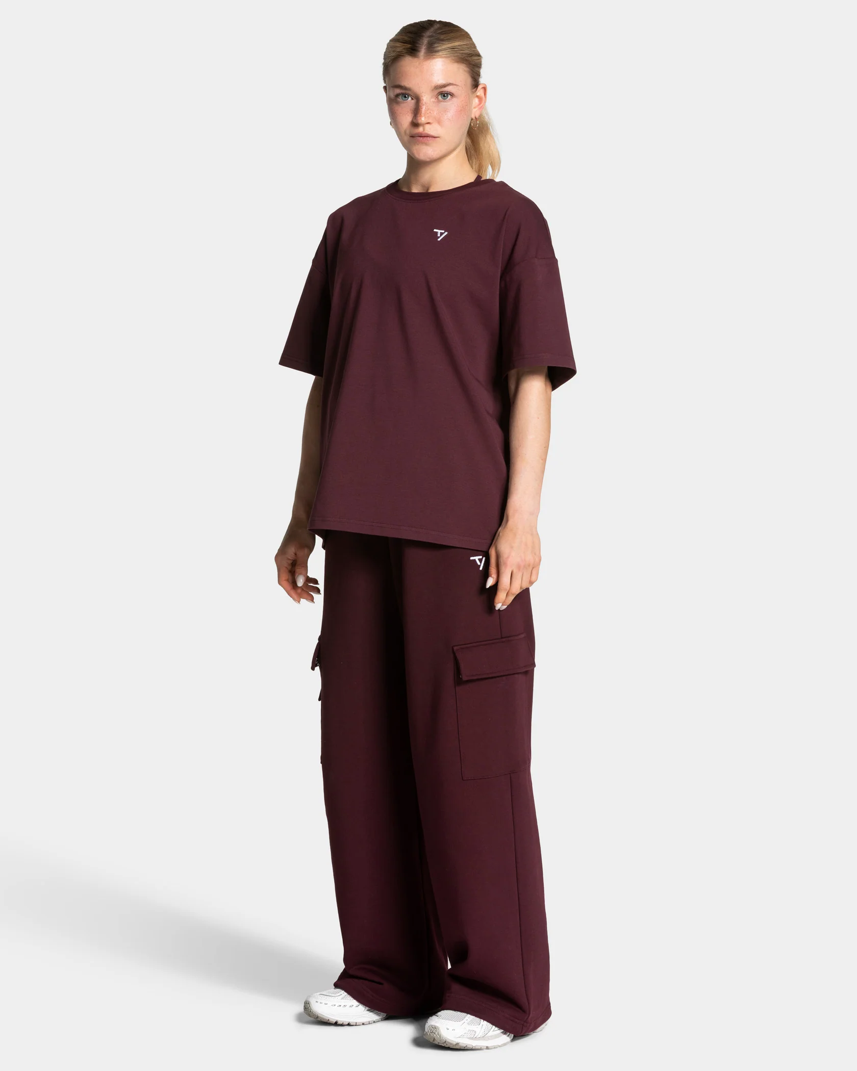 Lift Wide Leg Cargo Jogger "Merlot" - Image 3