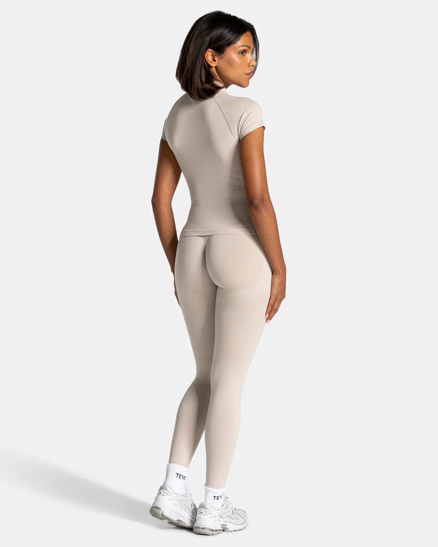 Lift Zip Shortsleeve "Cream" - Image 5