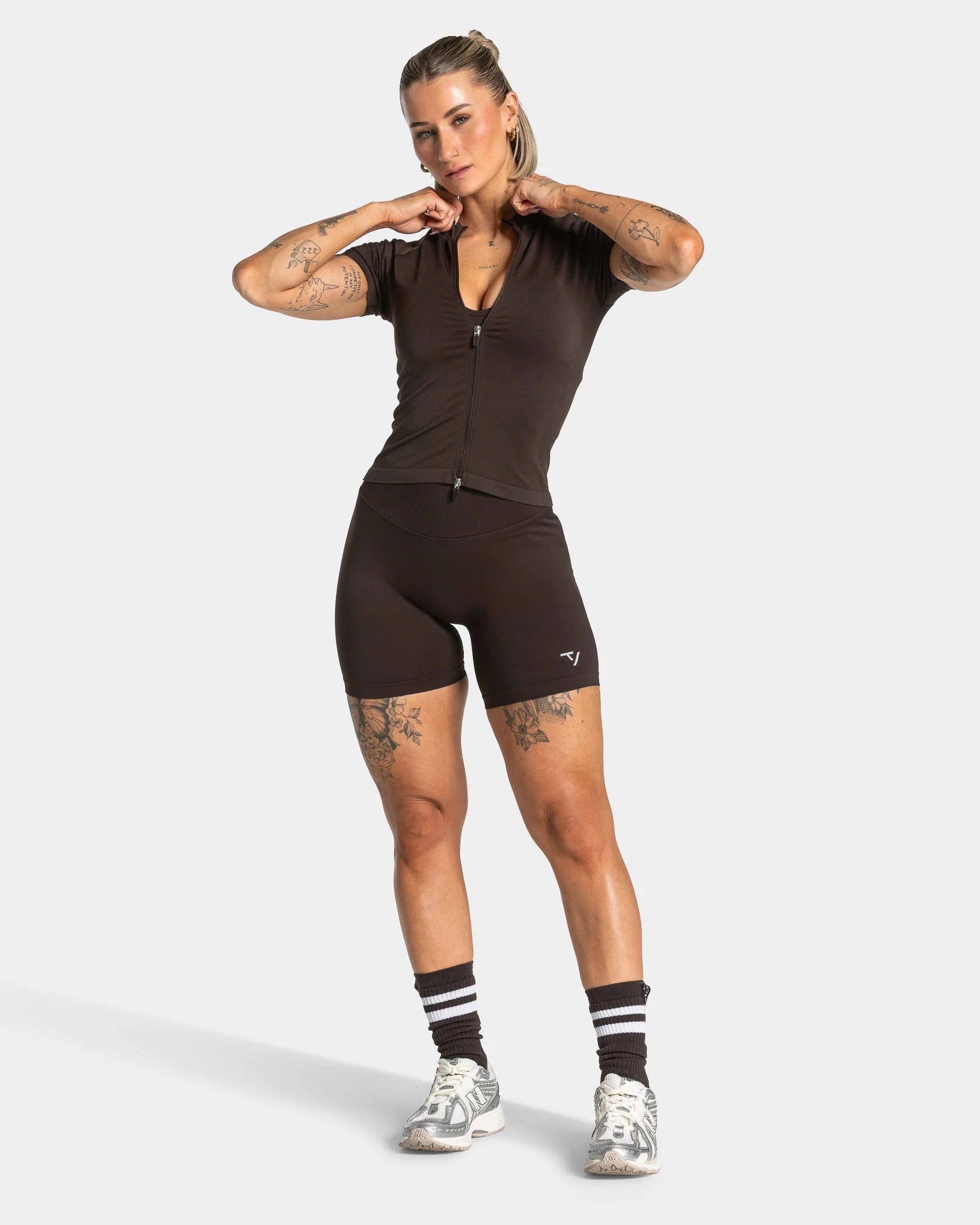 Lift Zip Shortsleeve "Dark Chocolate" - Image 3