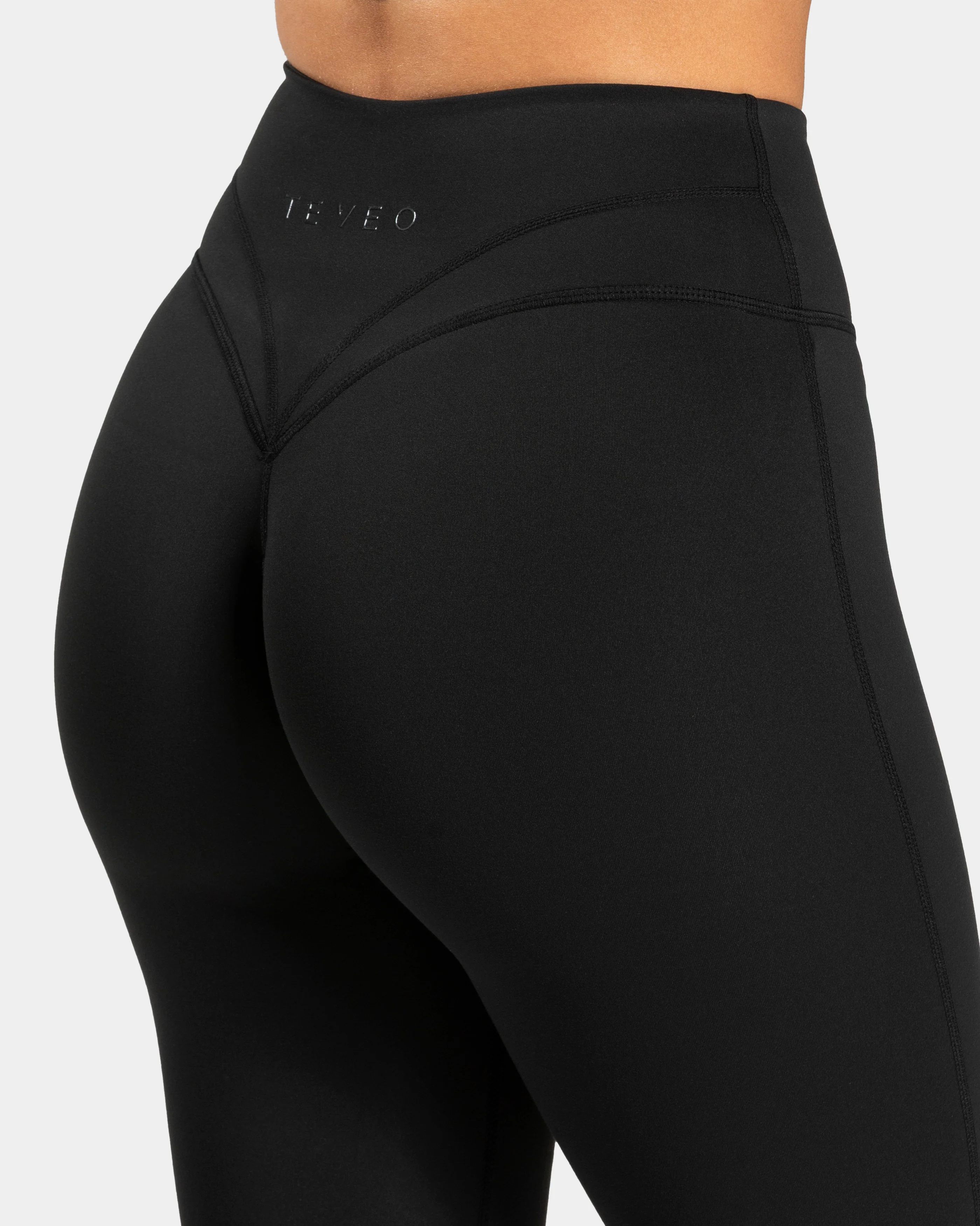 Luxmotion Sculpt Scrunch Leggings "Schwarz" - Image 4
