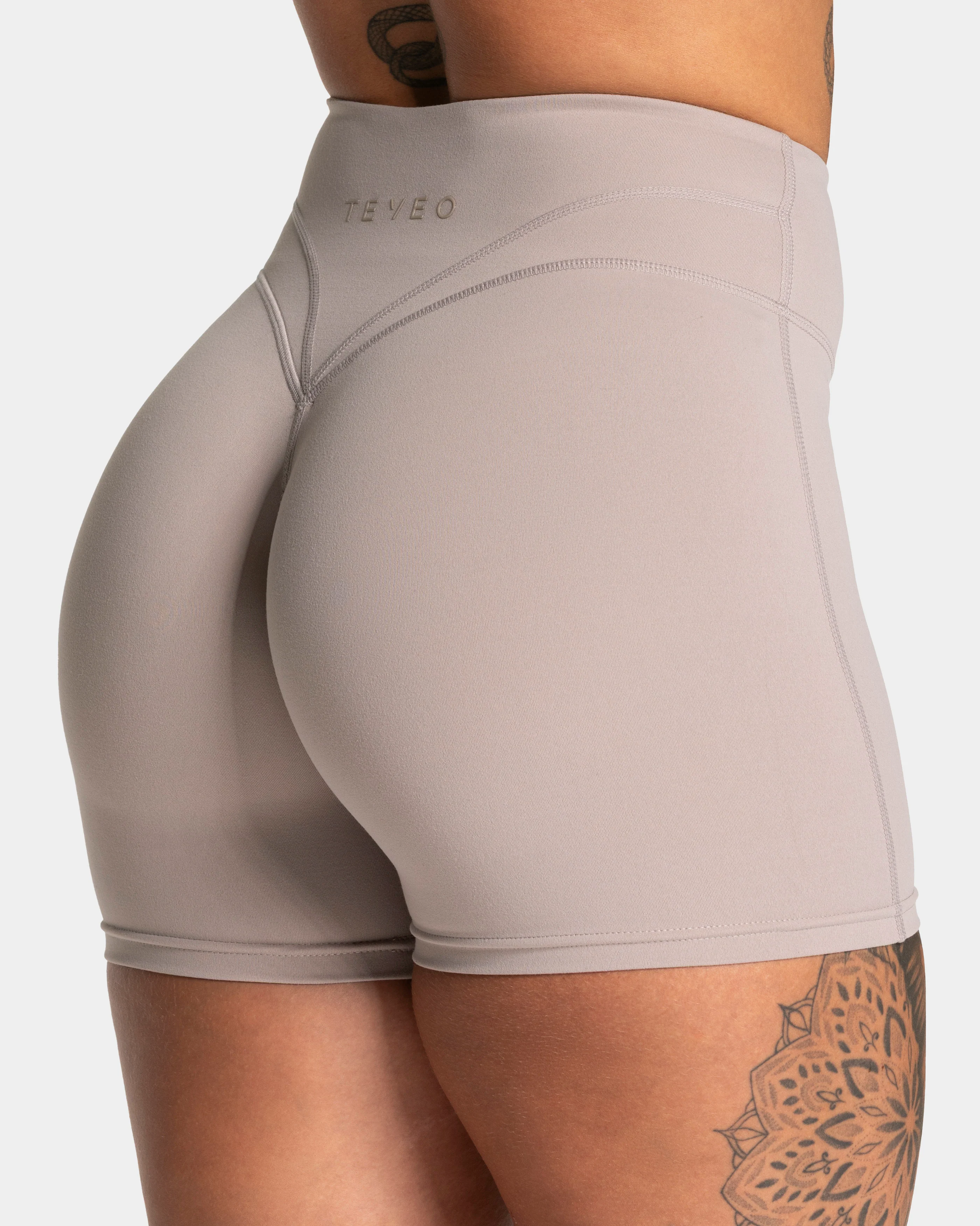 Luxmotion Sculpt Scrunch Shorts "Stone" - Image 4