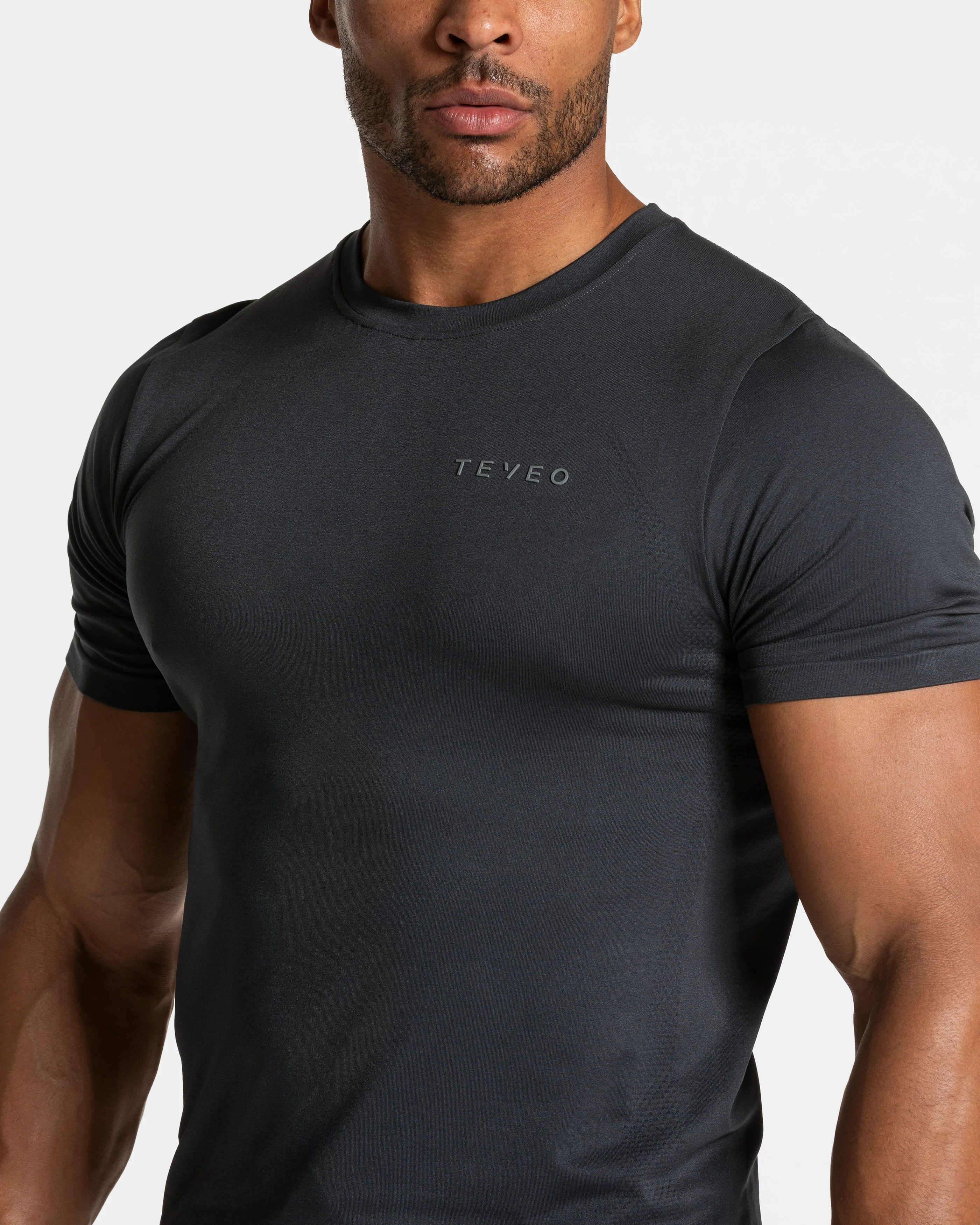 Pace Fitted T-Shirt "Gunmetal" - Image 4