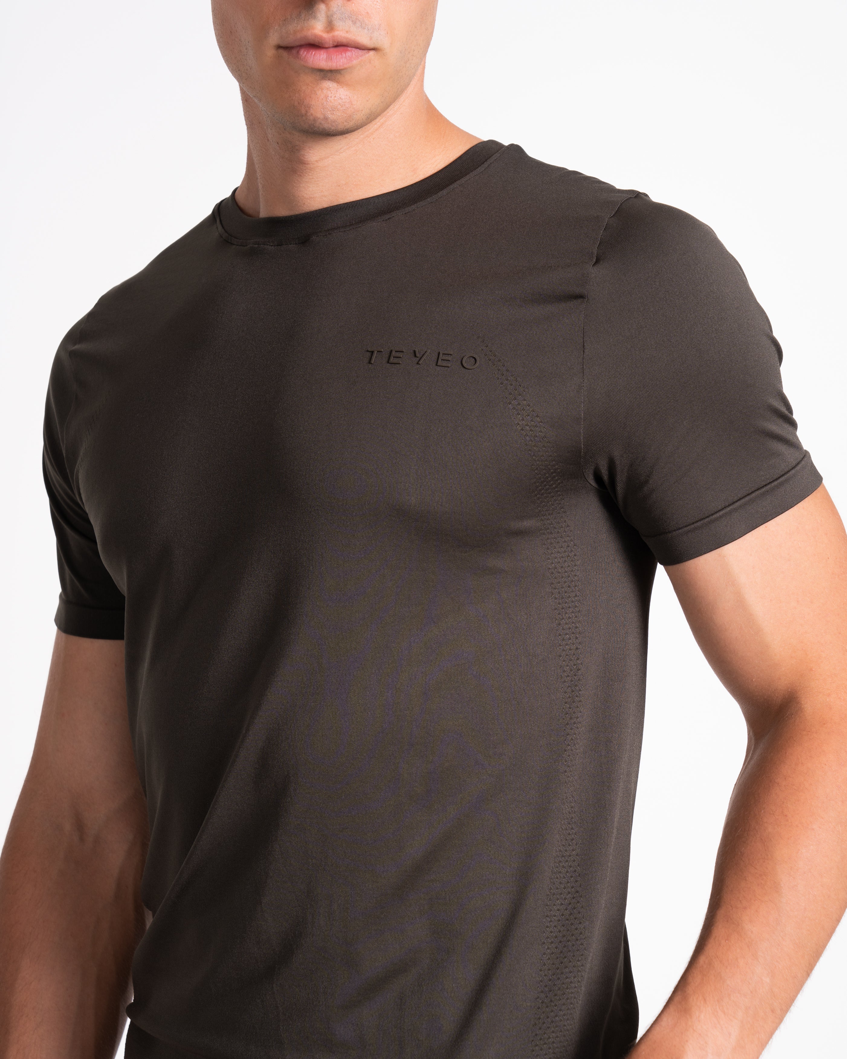 Pace Fitted T-Shirt "Khaki" - Image 4