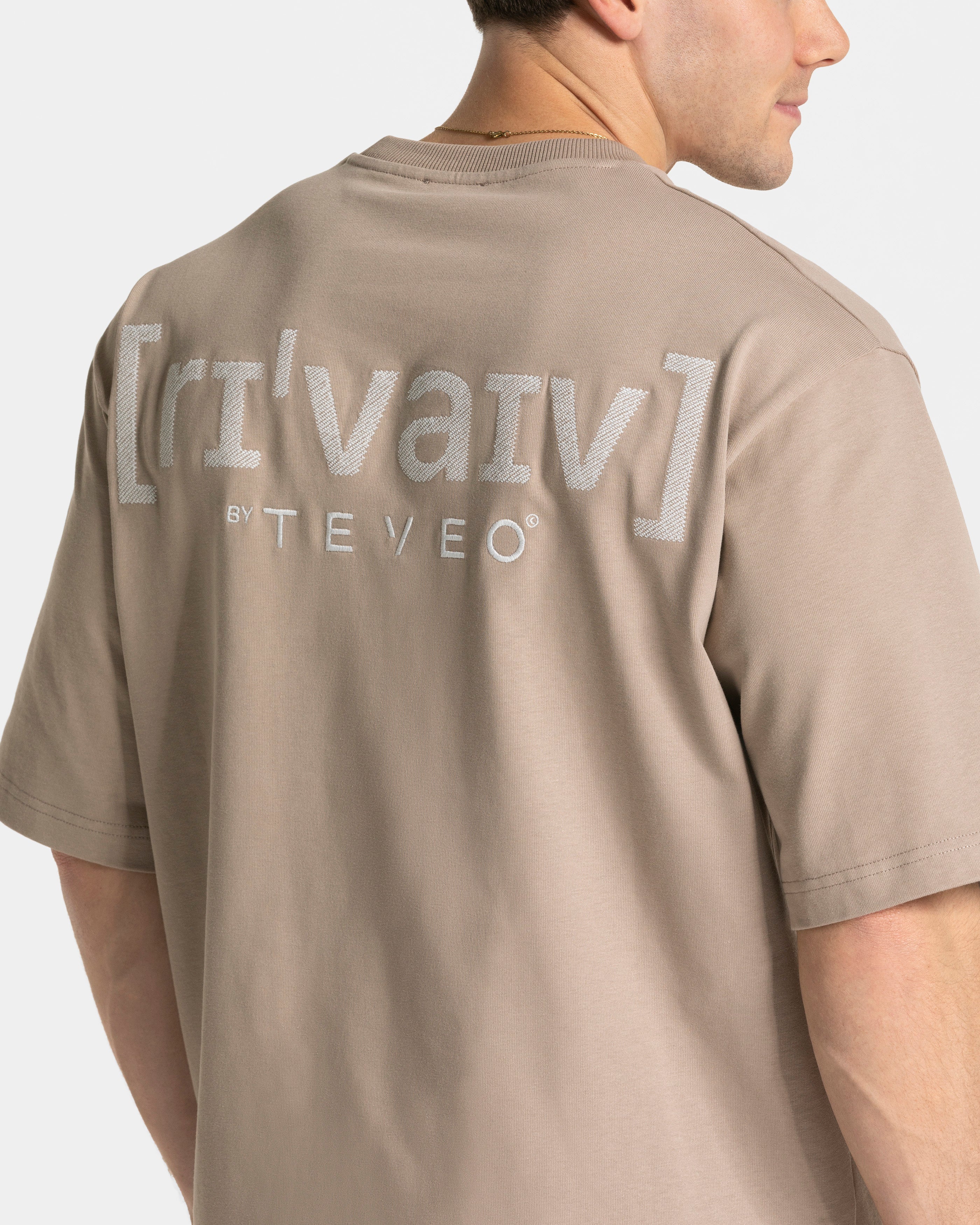 RI’VAIV Oversized T-Shirt "Taupe" - Image 4
