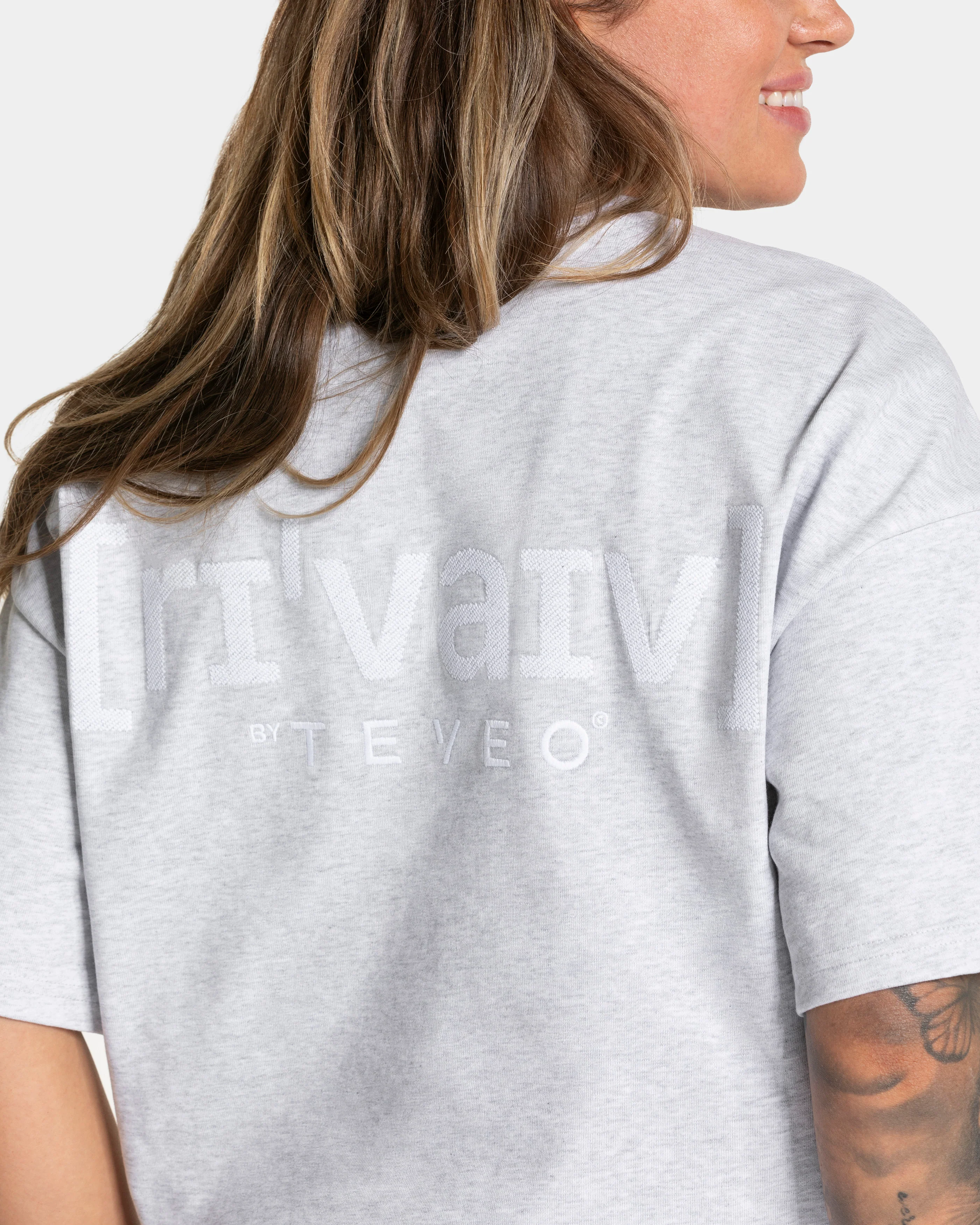 RI’VAIV Oversized T-Shirt "Hellgrau" - Image 4