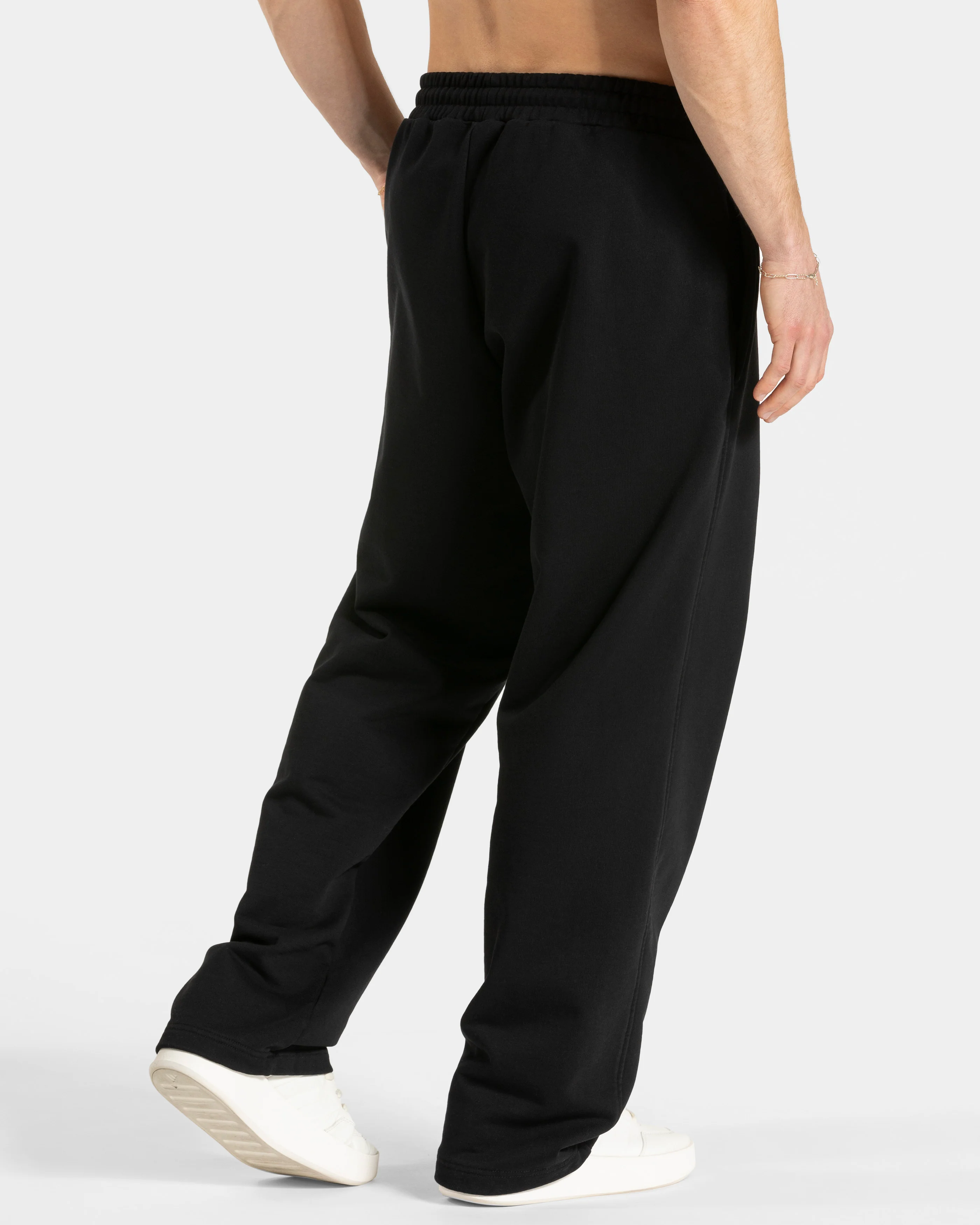RI’VAIV Straight Leg Jogger "Schwarz" - Image 2