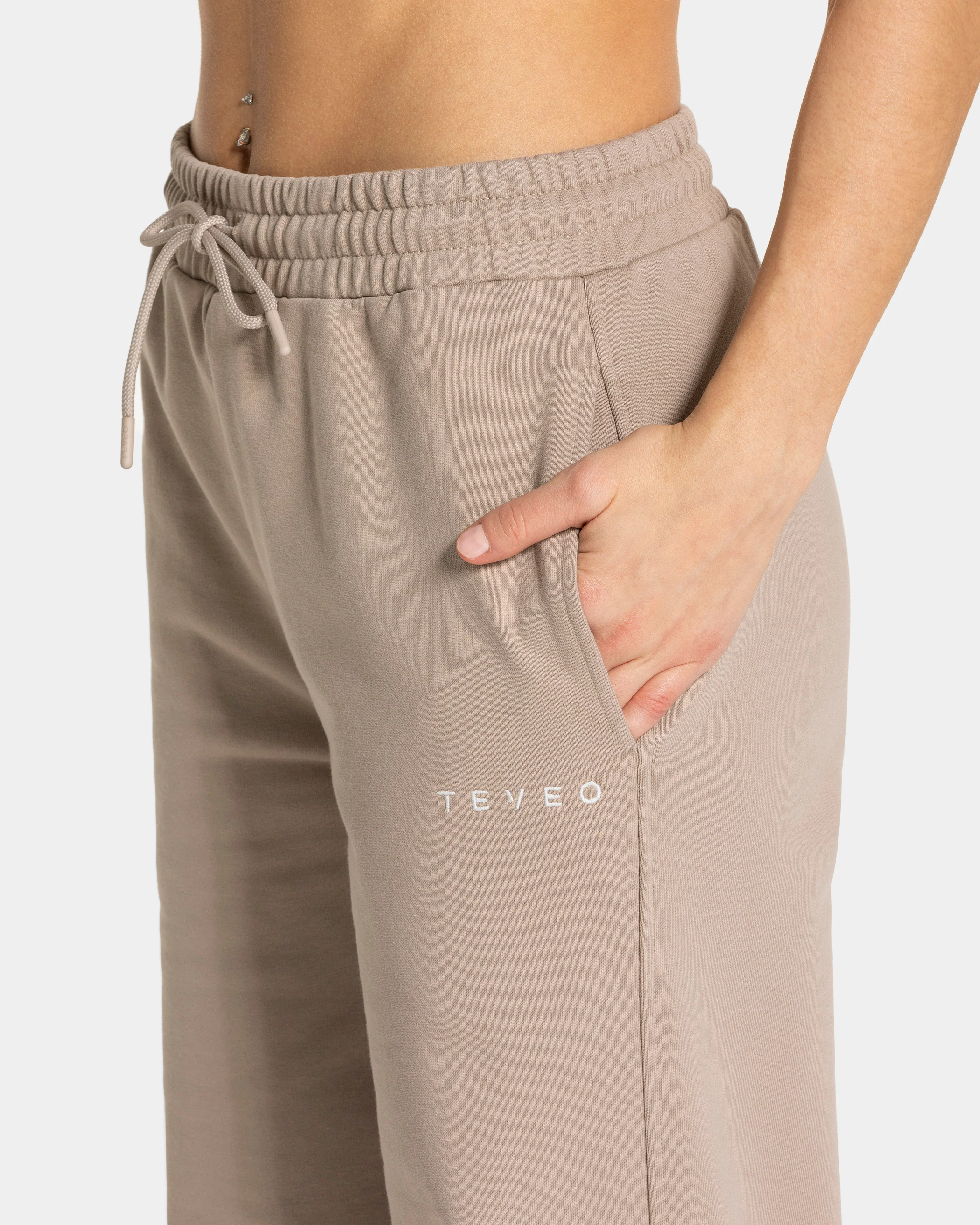 RI’VAIV Straight Leg Jogger "Taupe" - Image 4